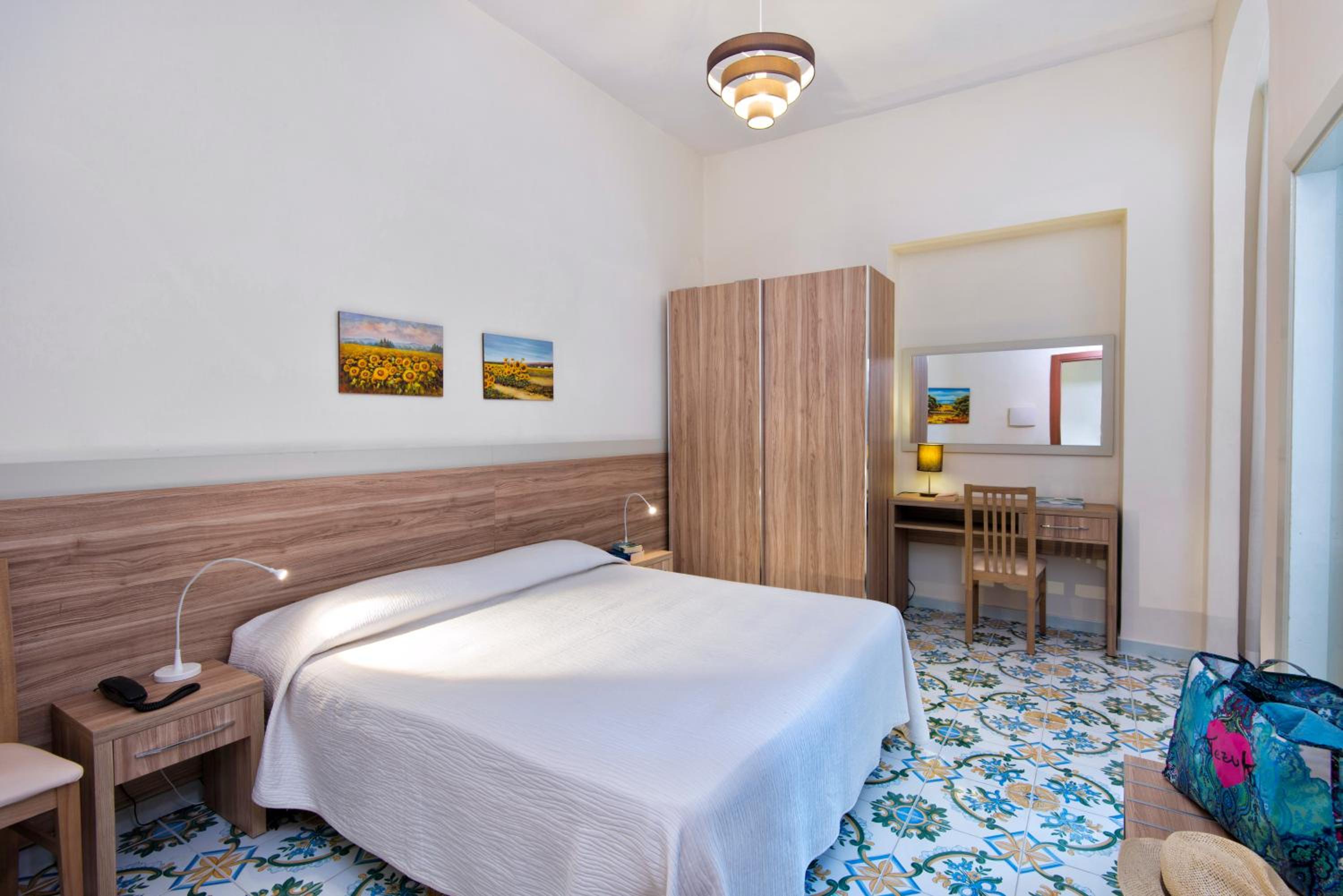 Classic Double Room