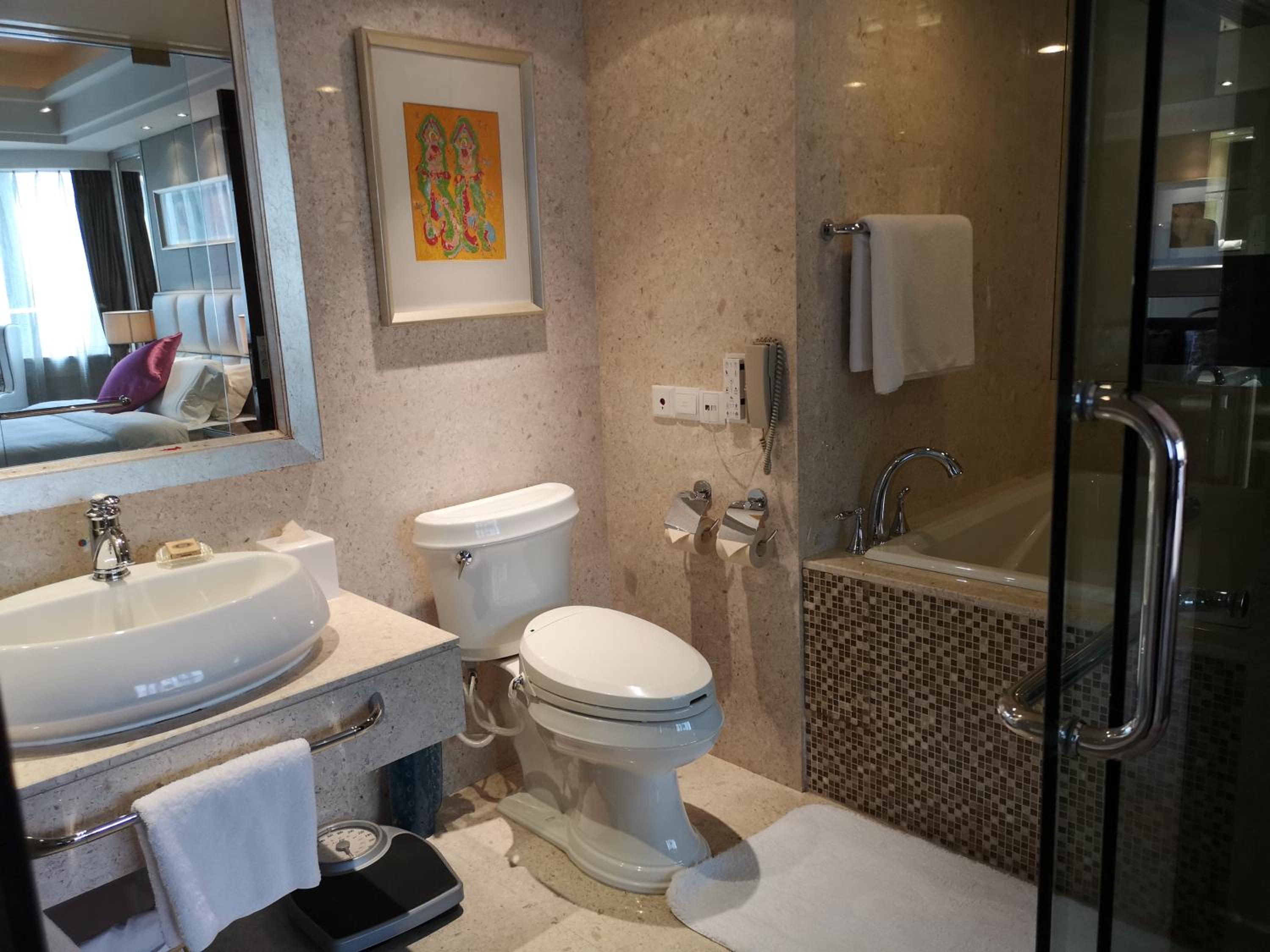Executive Suite photo 2