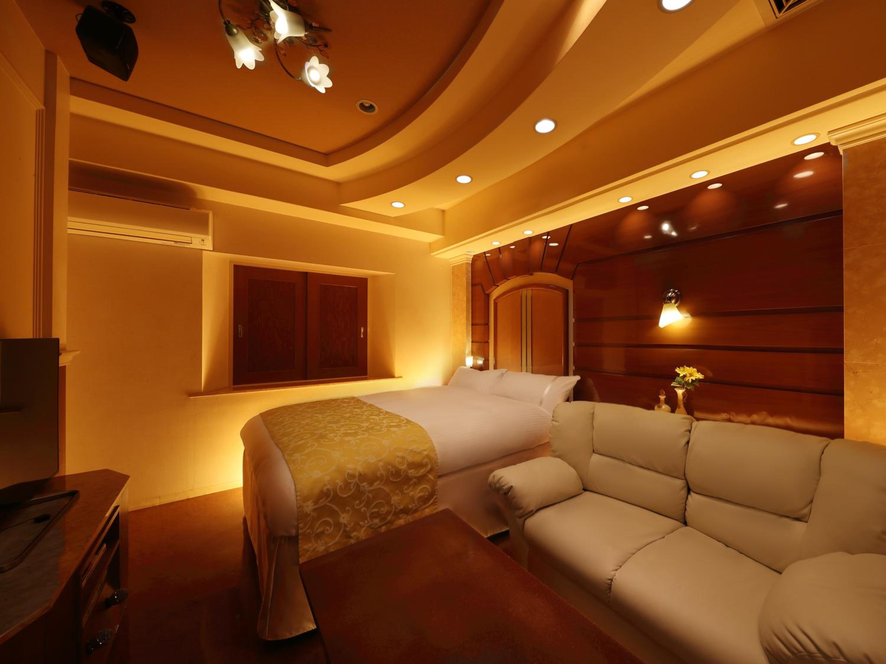 Standard Double Room - Photo 2