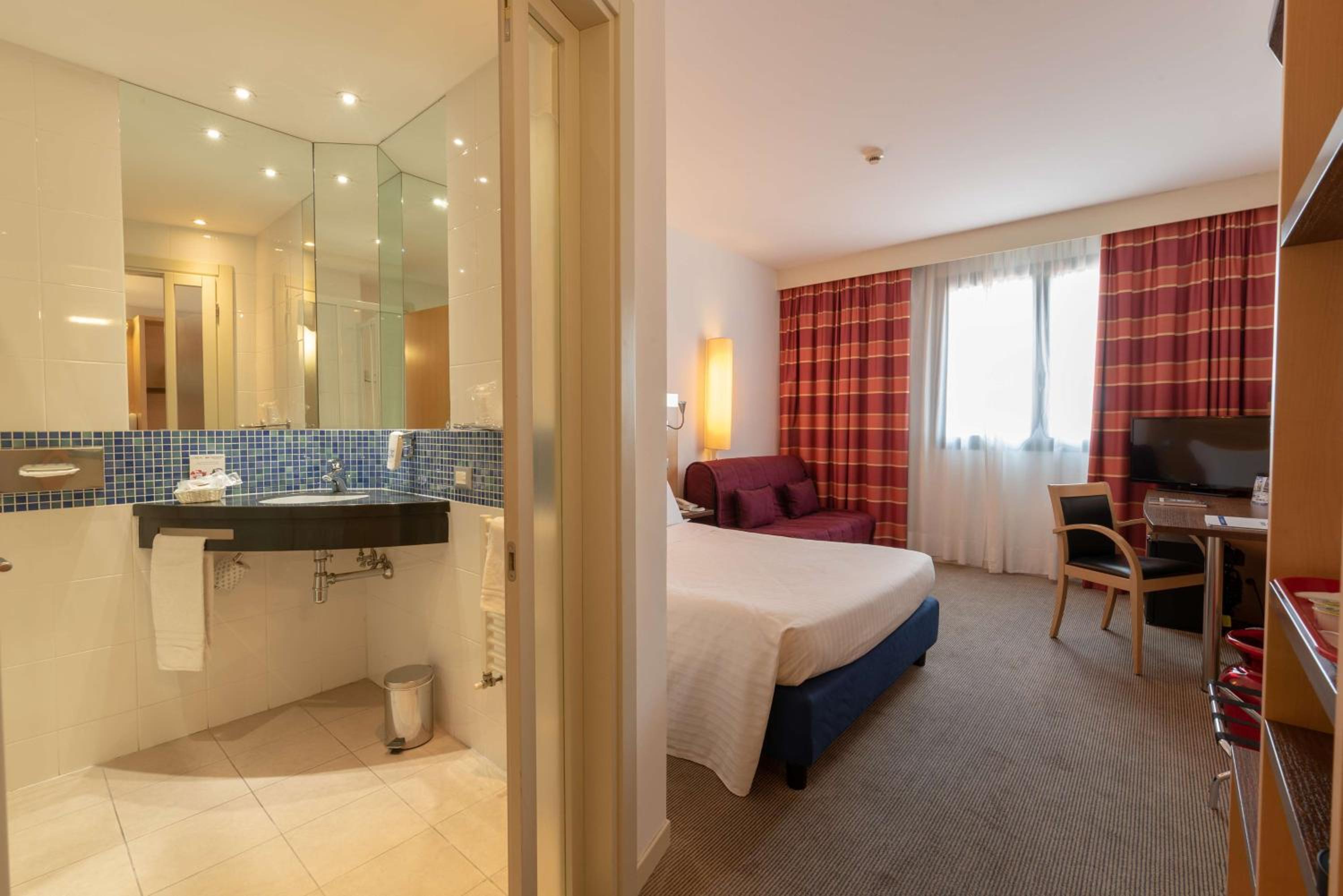 Classic Double Room - Photo 3
