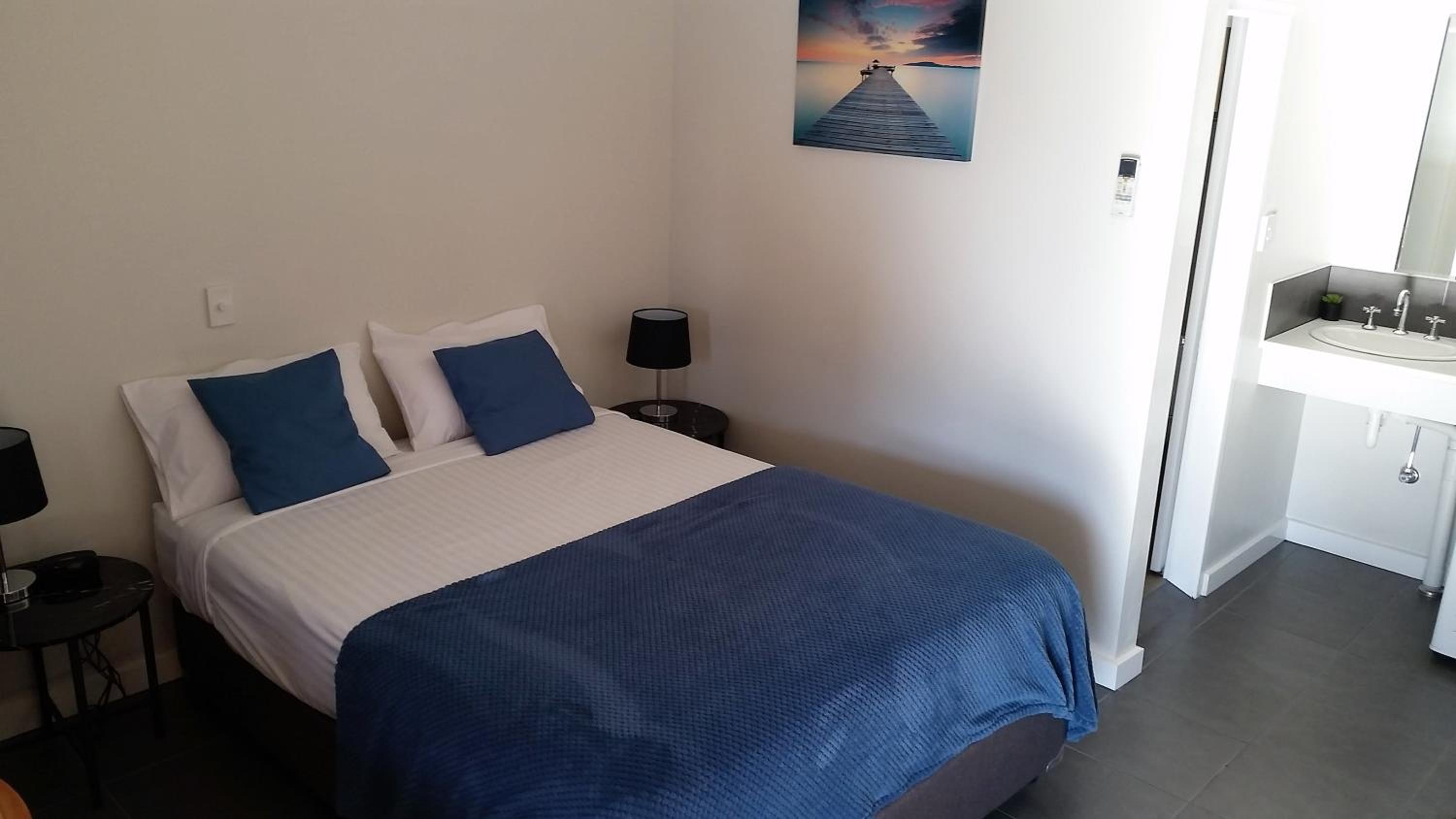 Standard Single Room photo 3