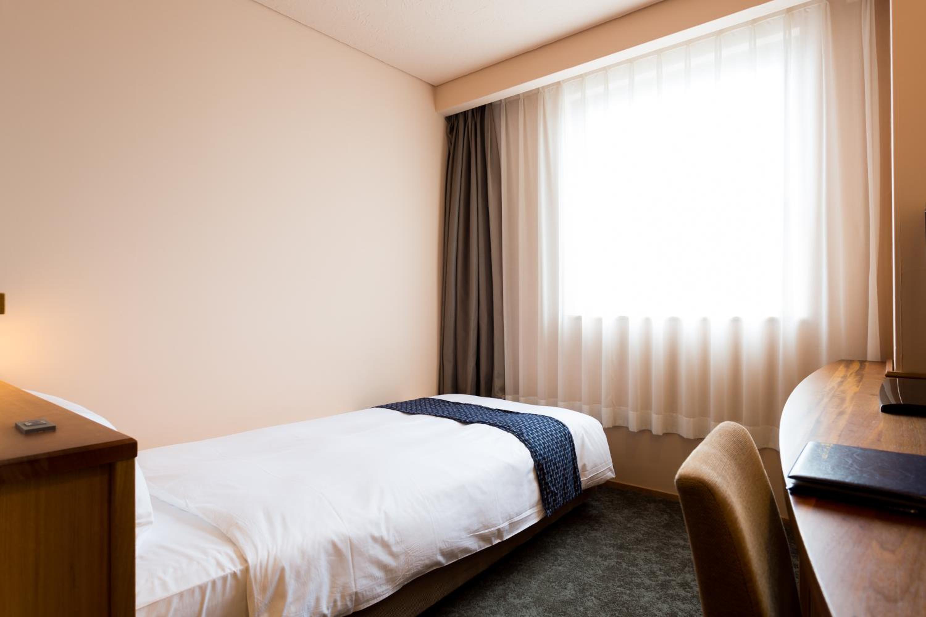 Single Room - Non-Smoking