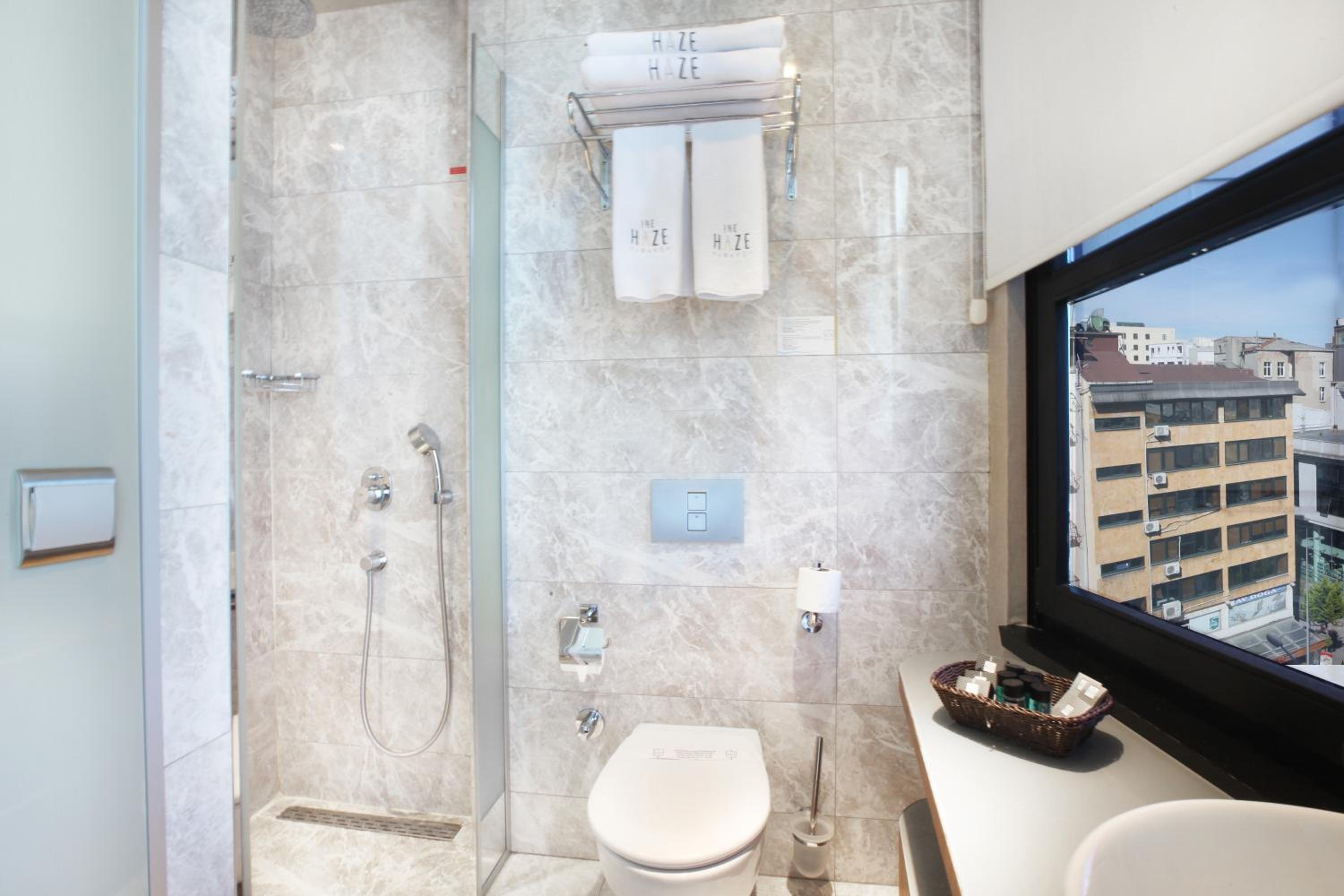 Standard Double or Twin Room photo 2