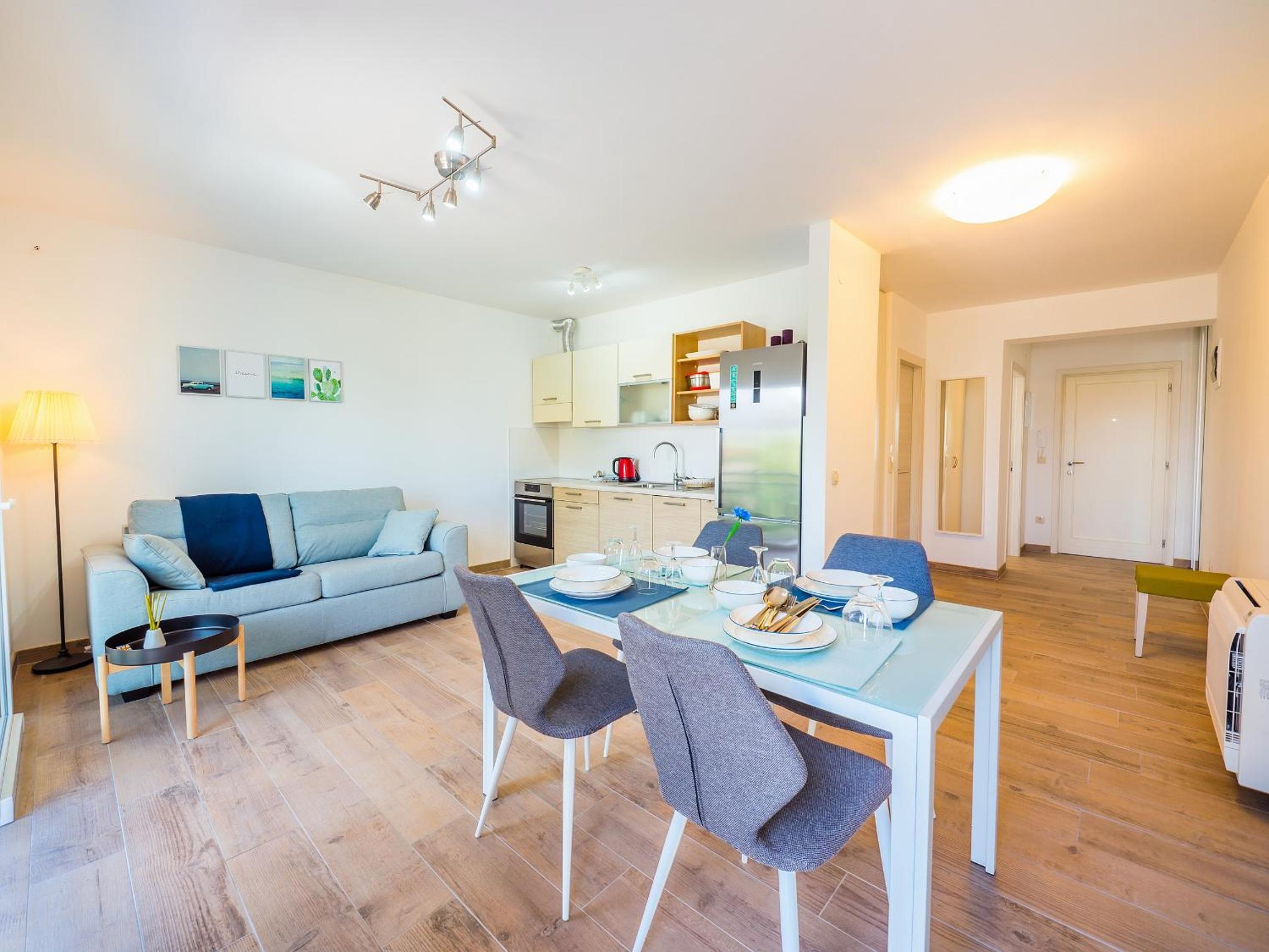 Apartment with Sea View - Photo 18