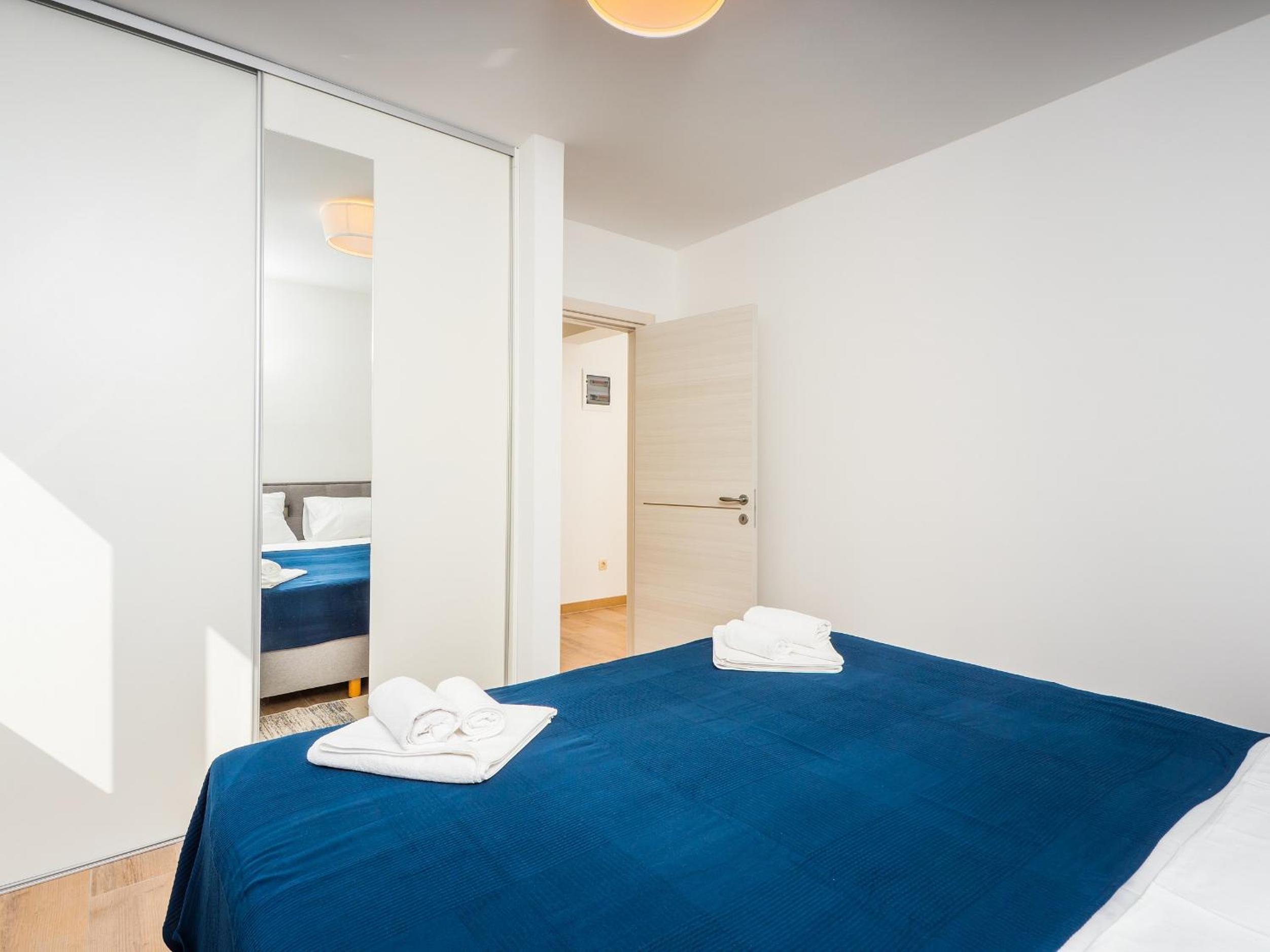Apartment with Sea View - Photo 22
