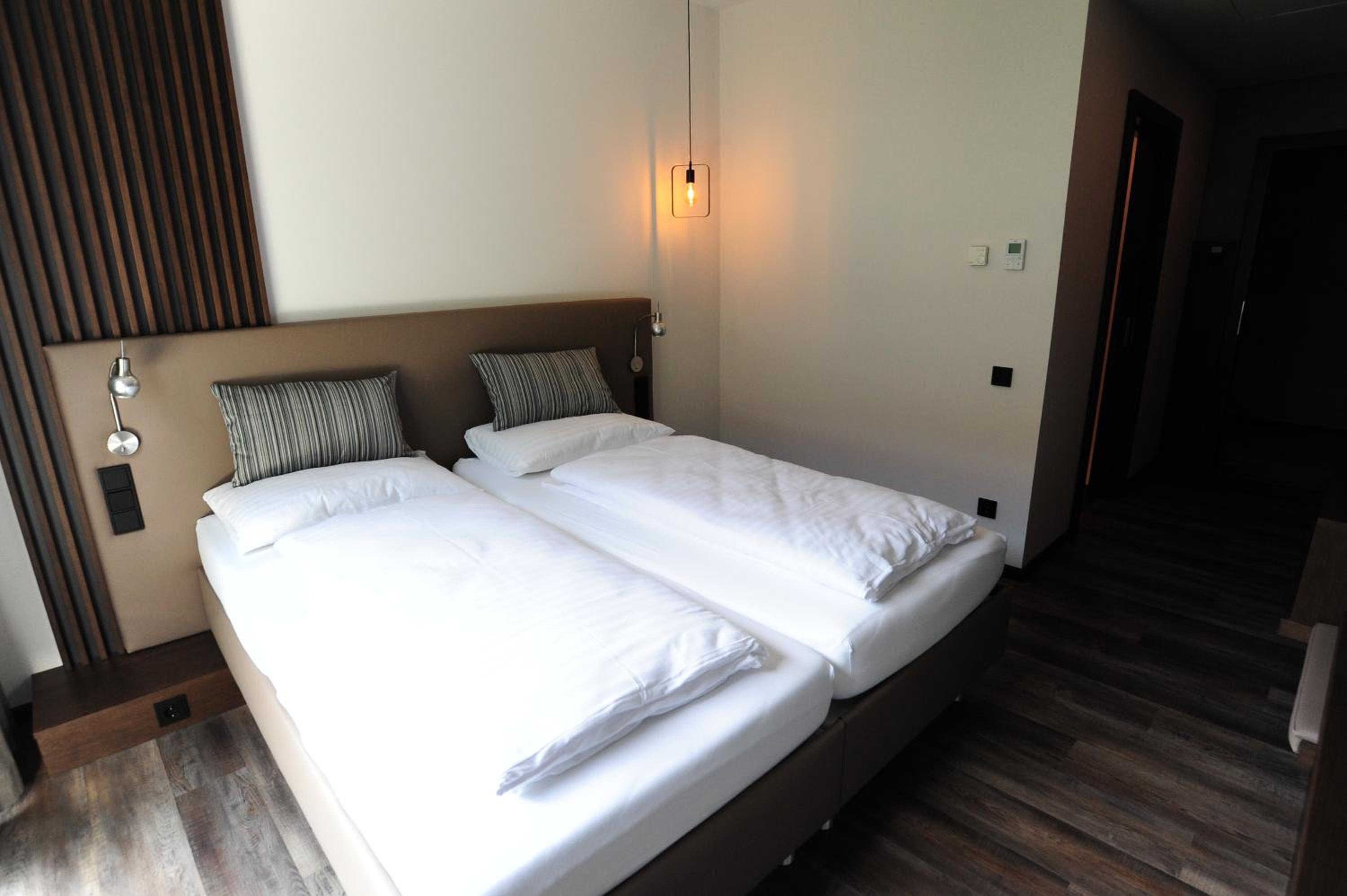 Business Double Room - Photo 5