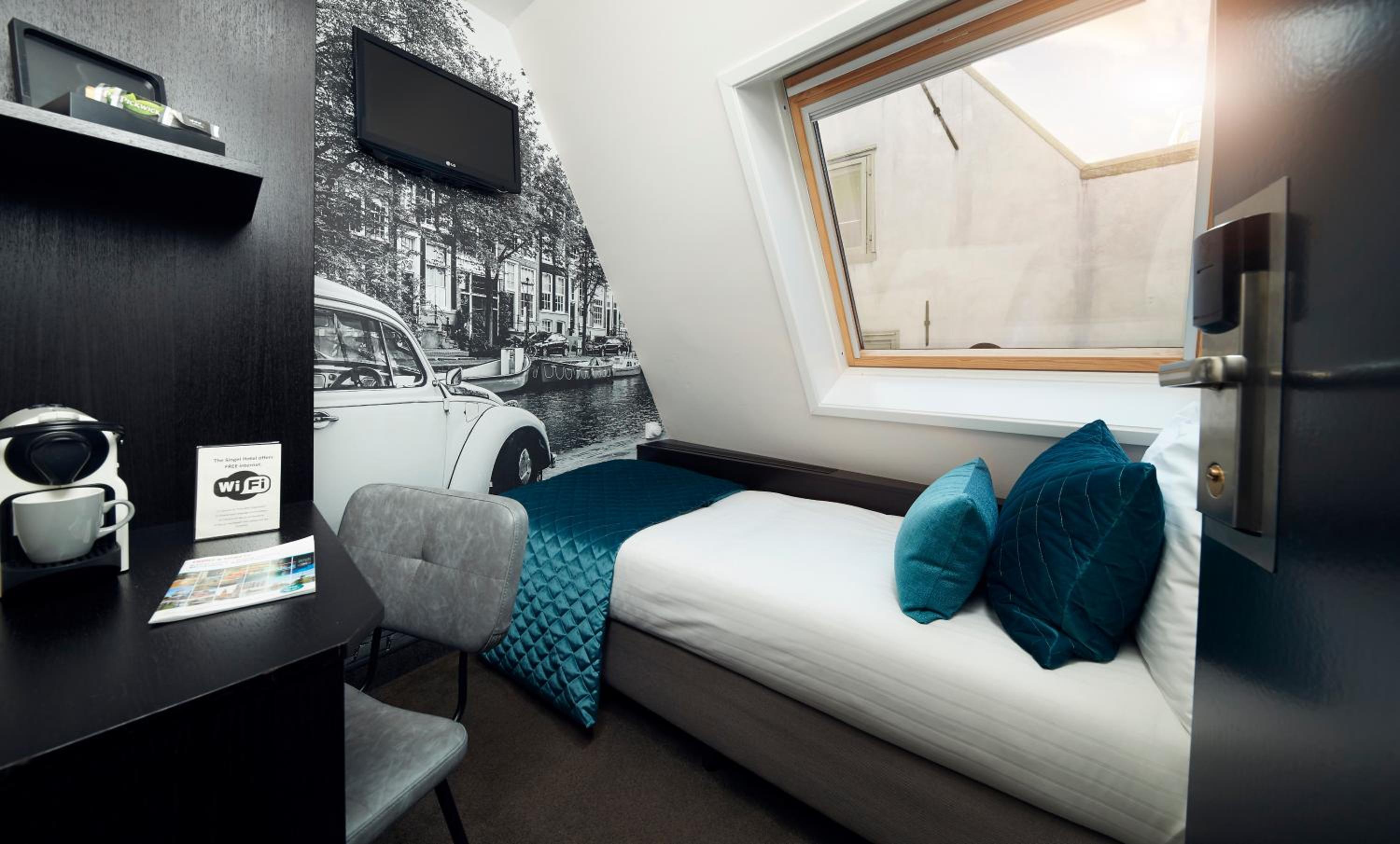 Small Single Room photo 1