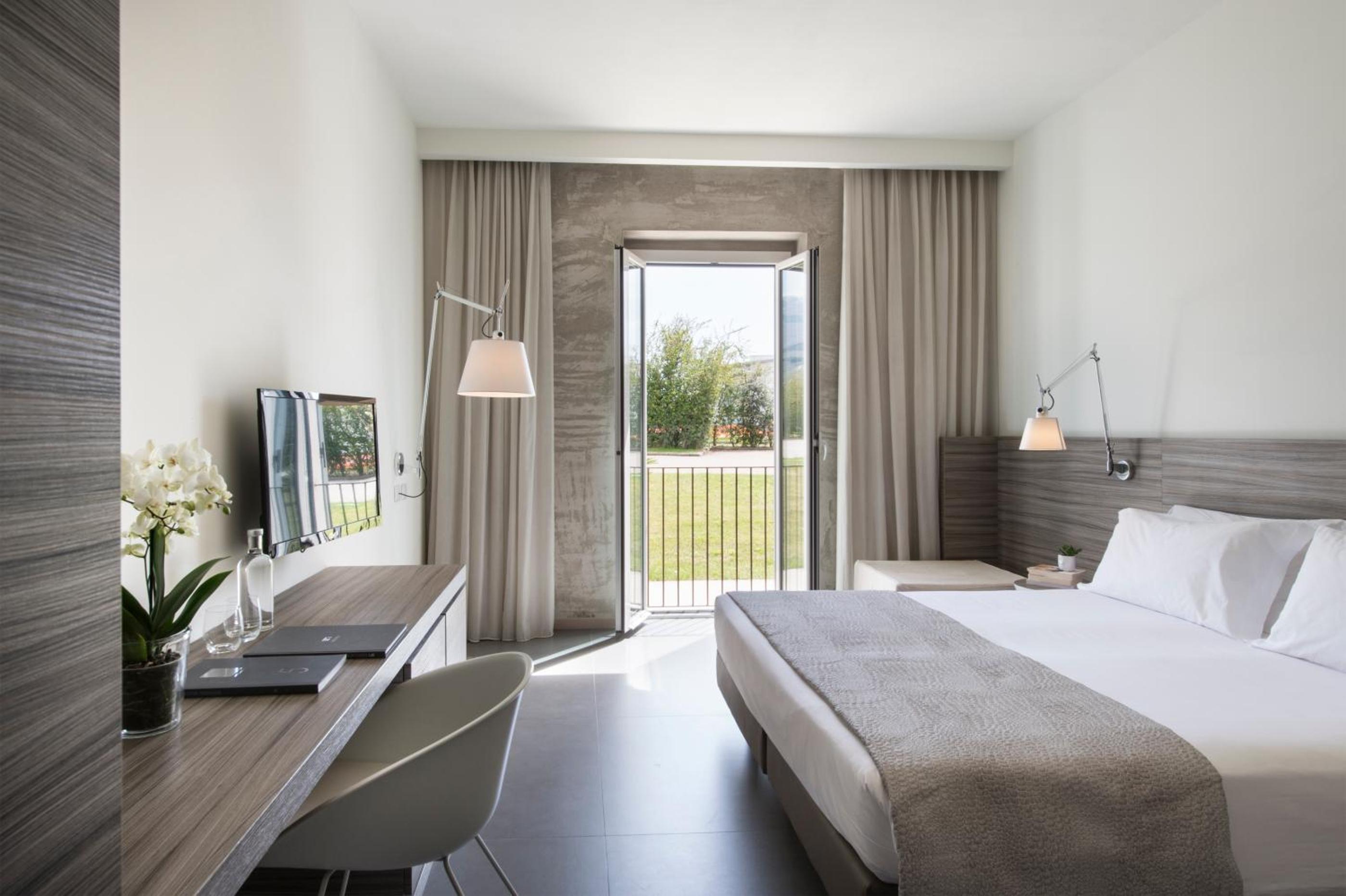 Double Room - Photo 2