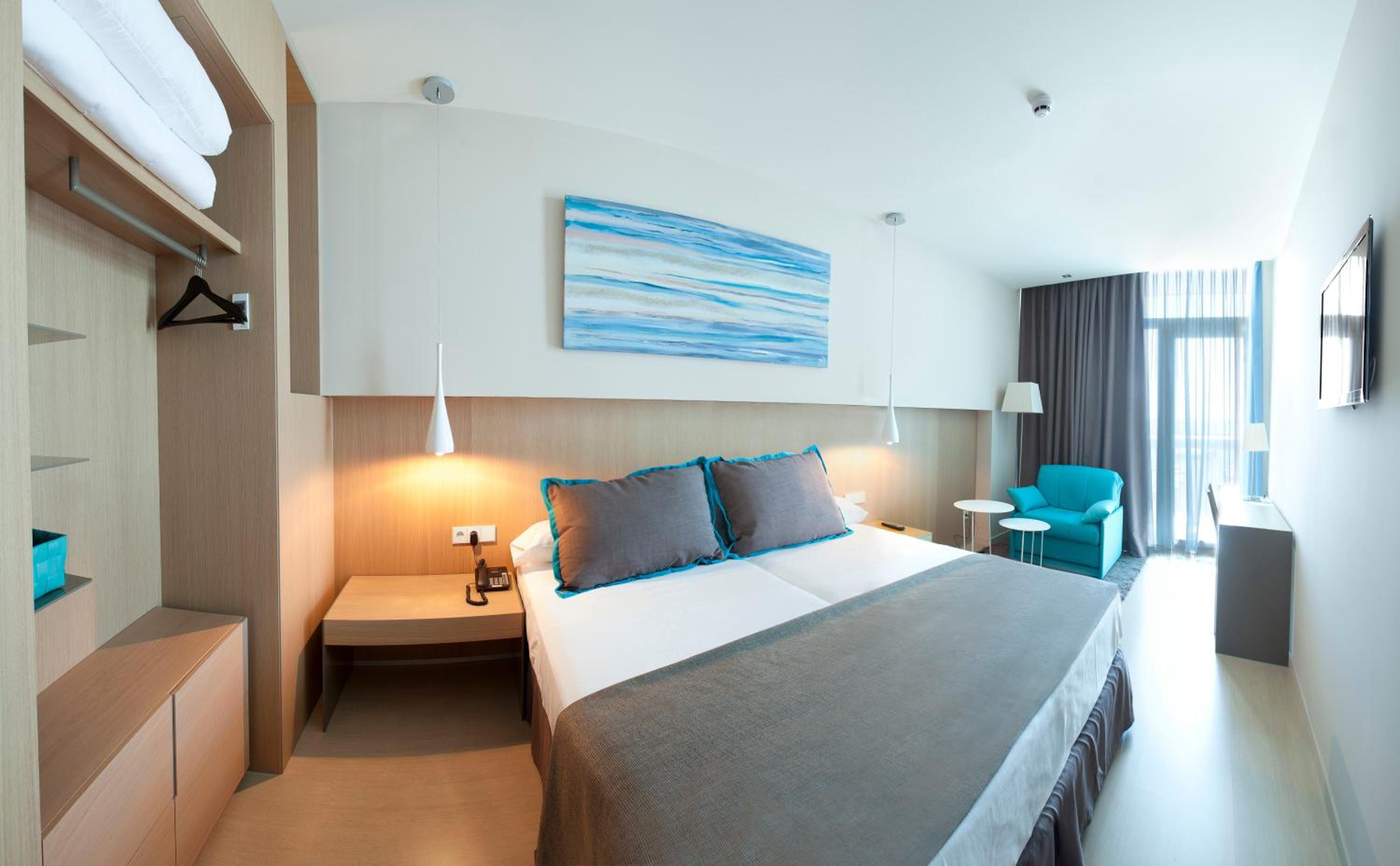 Triple Room with Sea View - Photo 1
