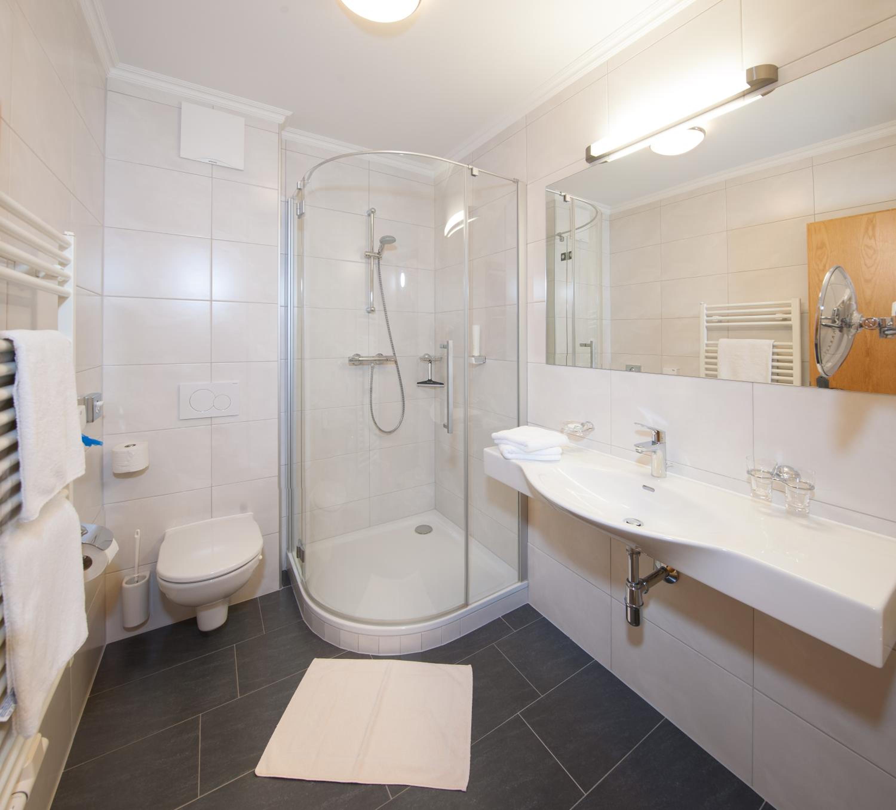 Standard Double Room - Photo 3