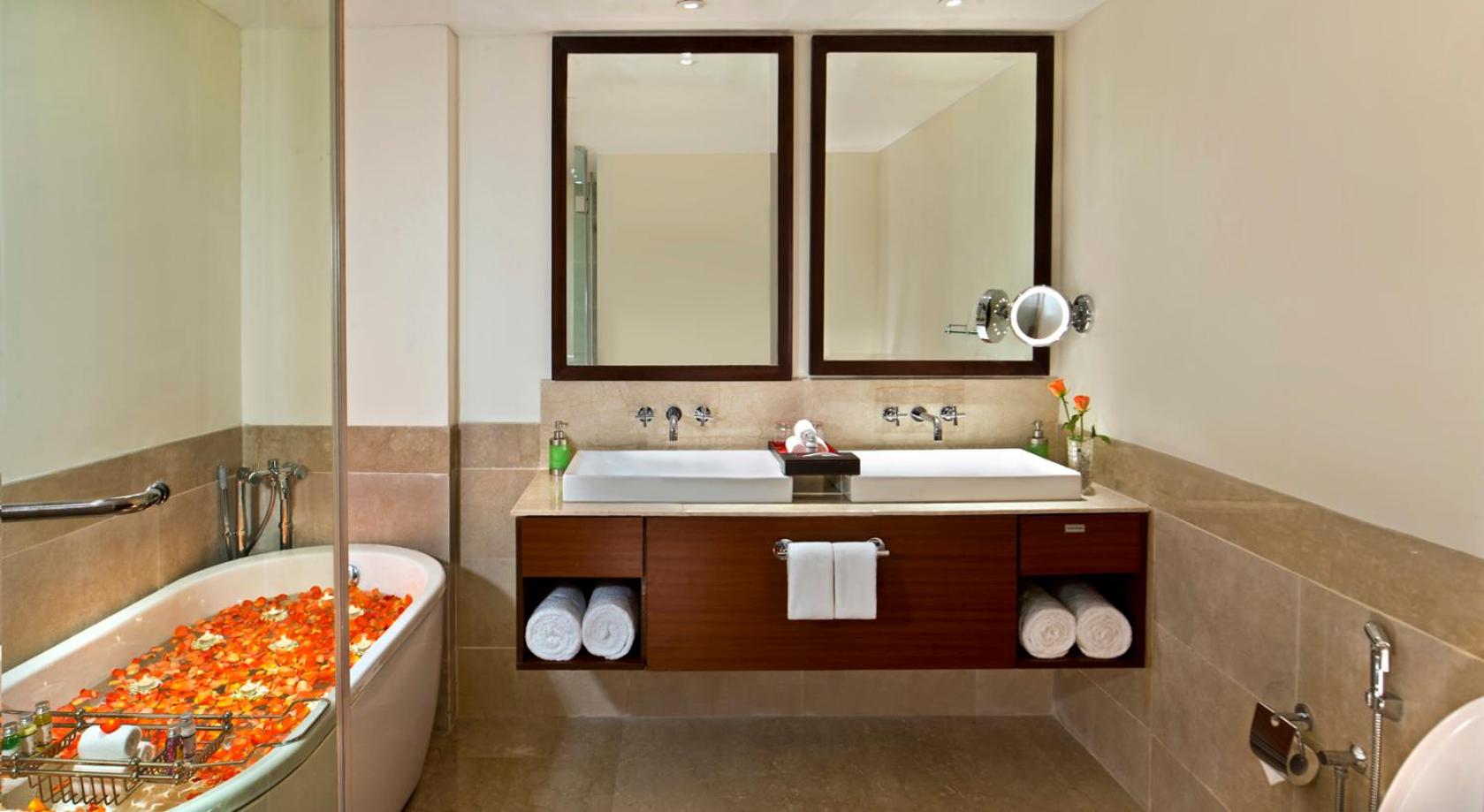 Grand Presidential Suite photo 3