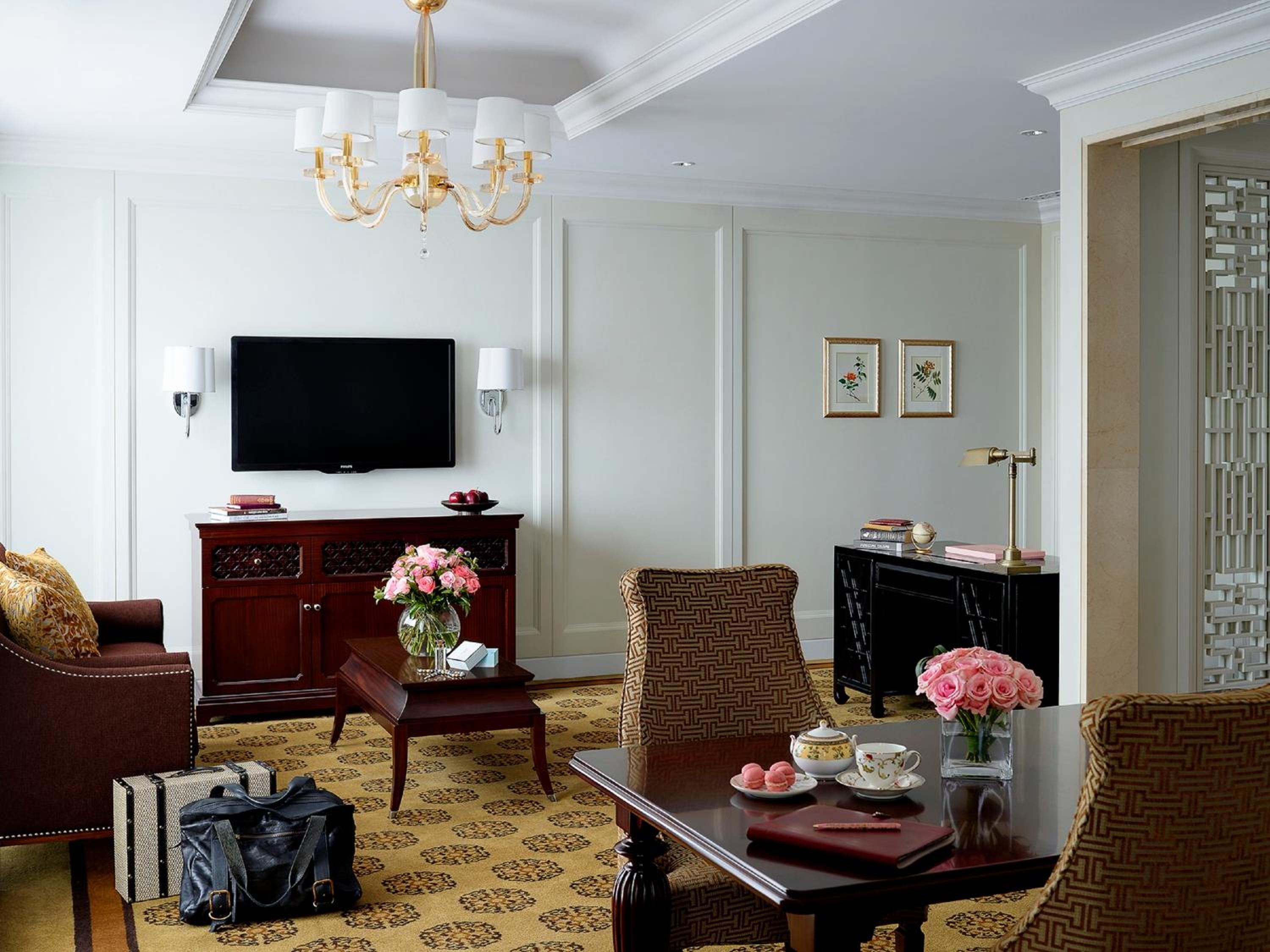 Club Executive Suite - Photo 7