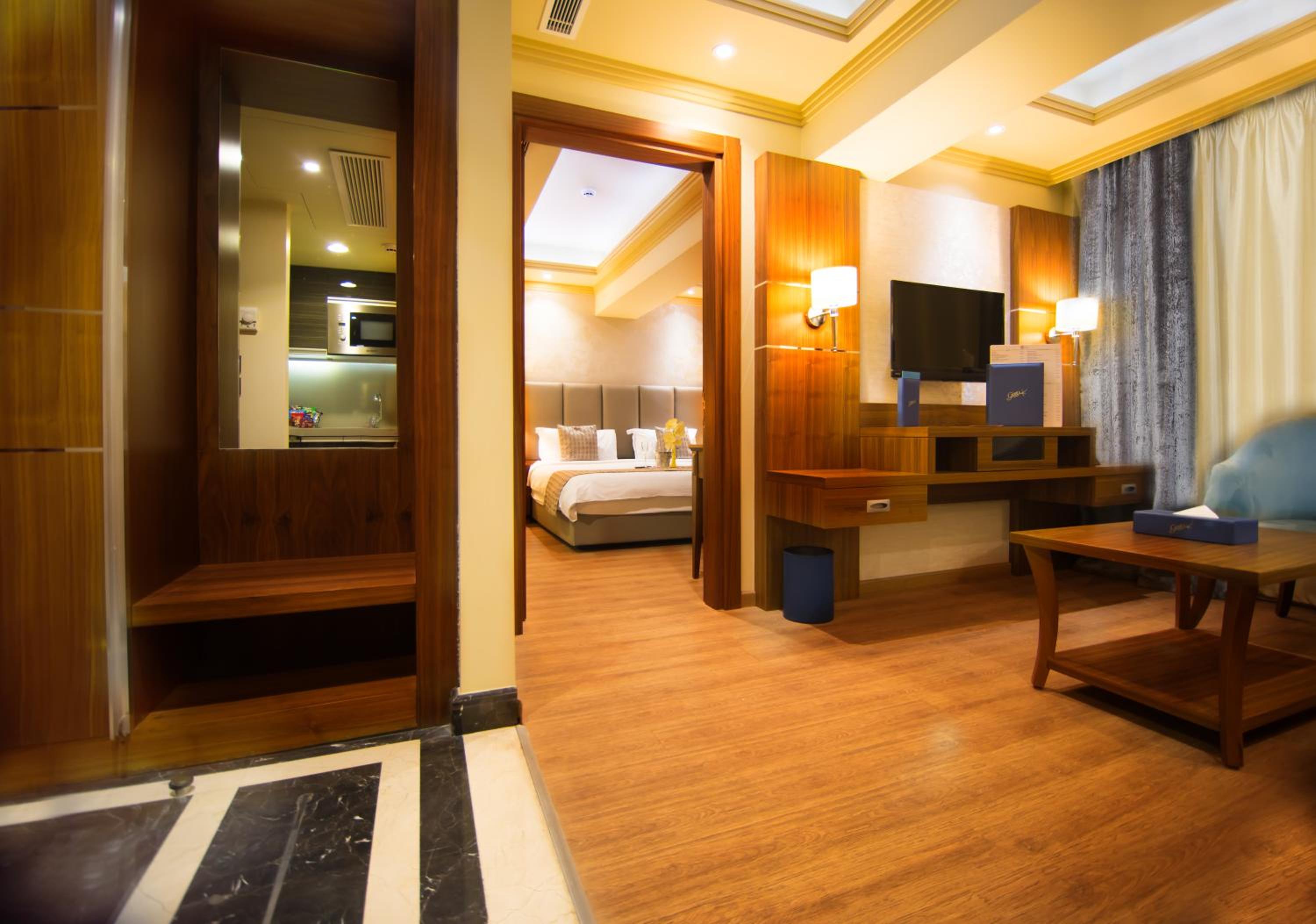 Gems suite  photo 1