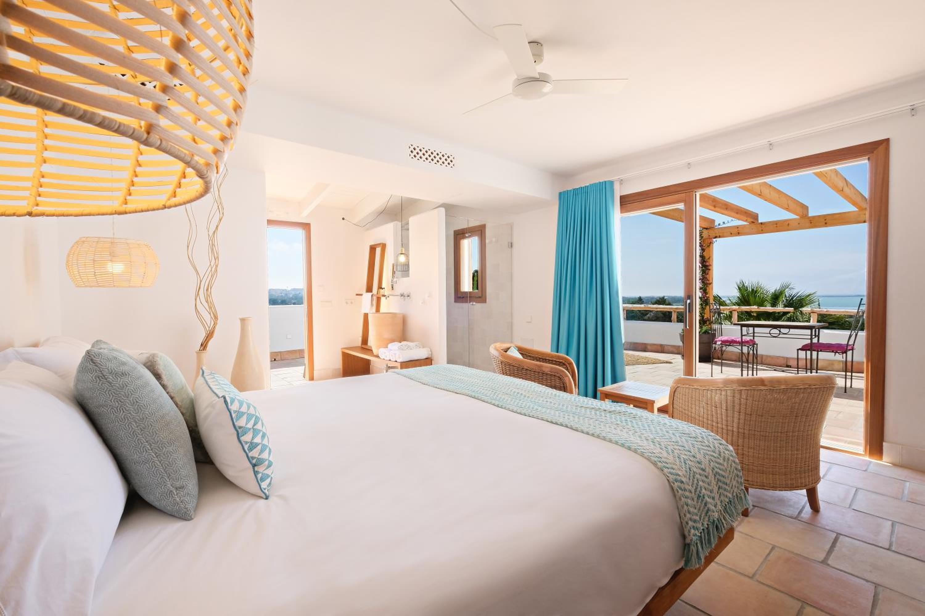 Double Room with Sea View - Photo 2