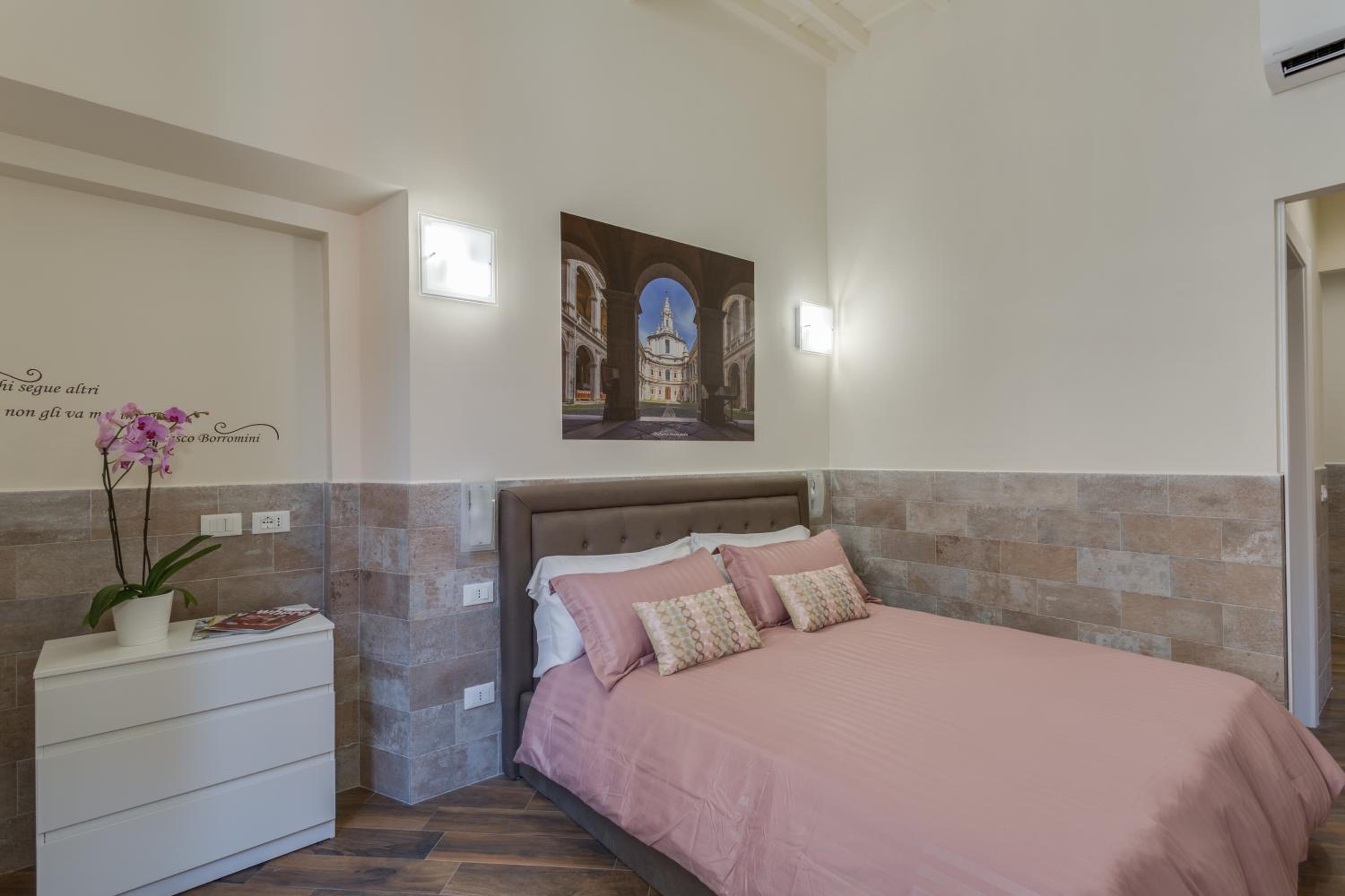 Deluxe Queen Room with Two Queen Beds photo 3