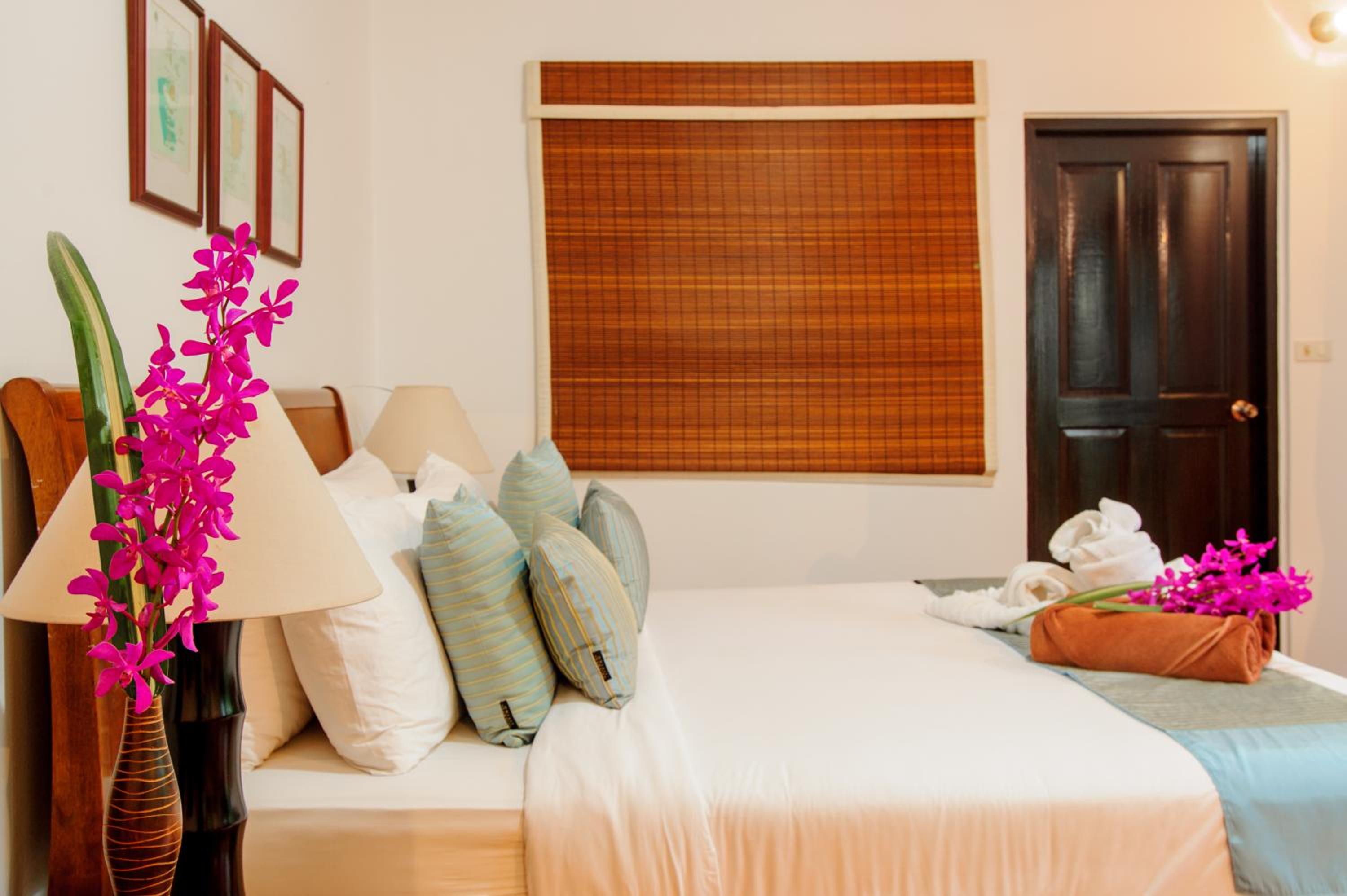 Three-Bedroom Villa photo 1