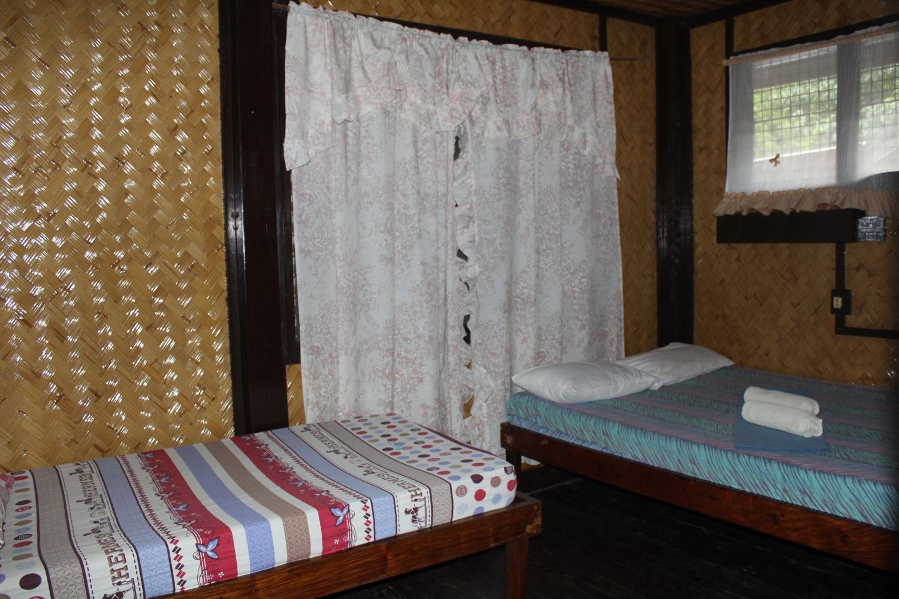 Large Double or Twin Room with Fan photo 3