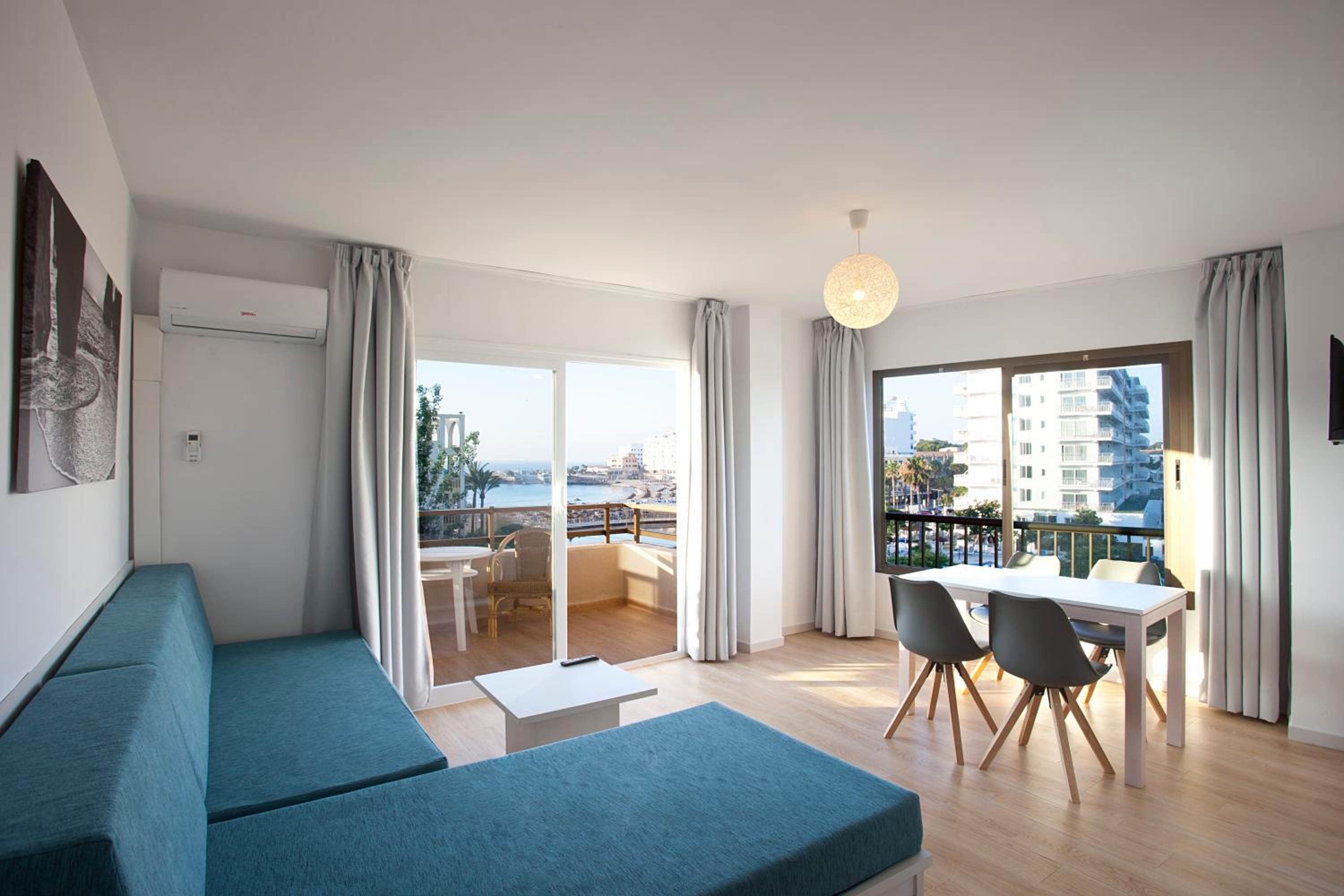 Comfort One-Bedroom Apartment with Balcony