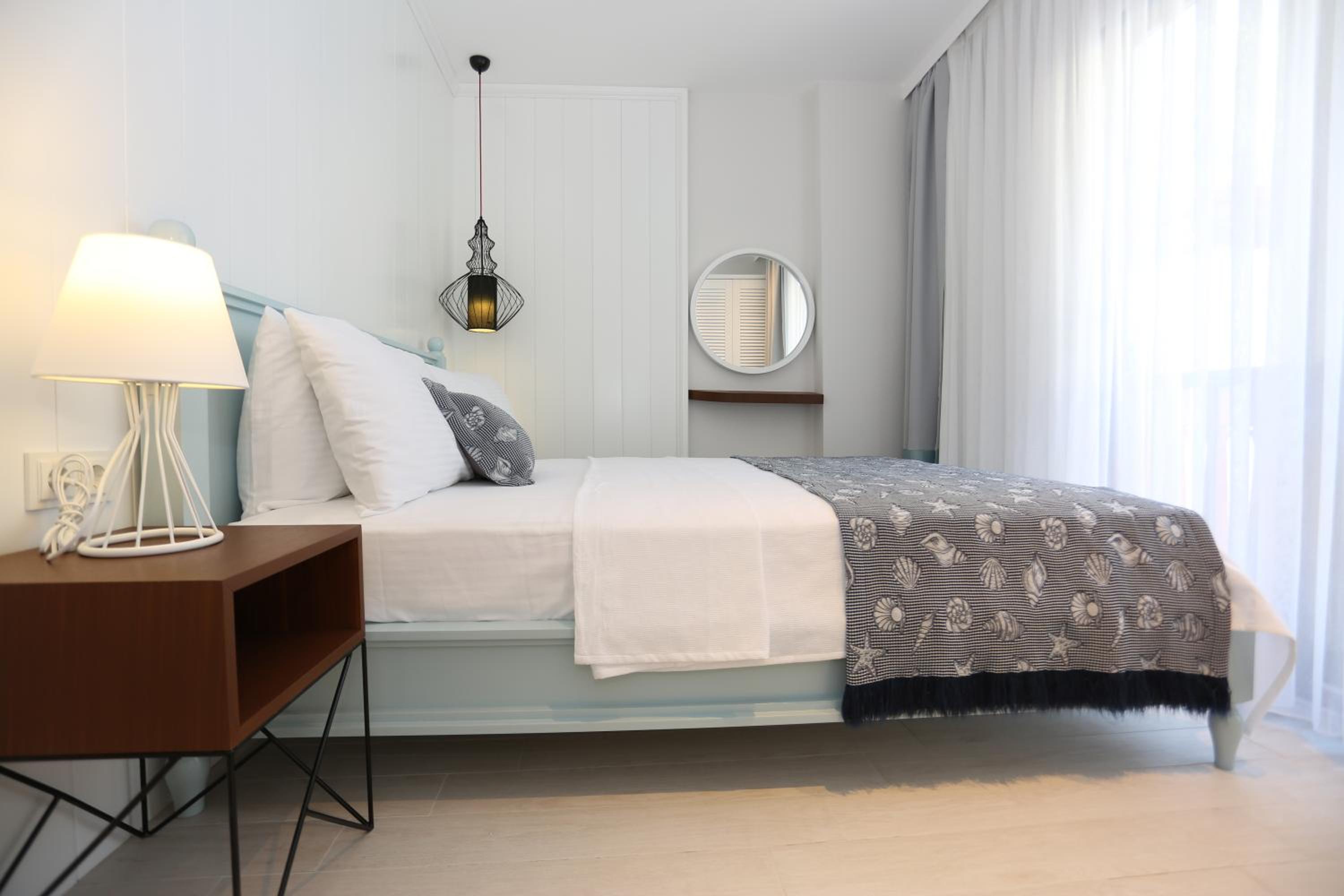 Apartment photo 2