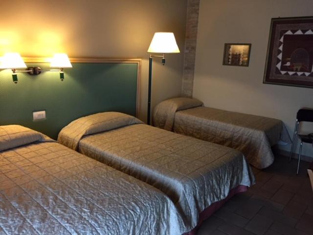 Triple Room - Photo 2