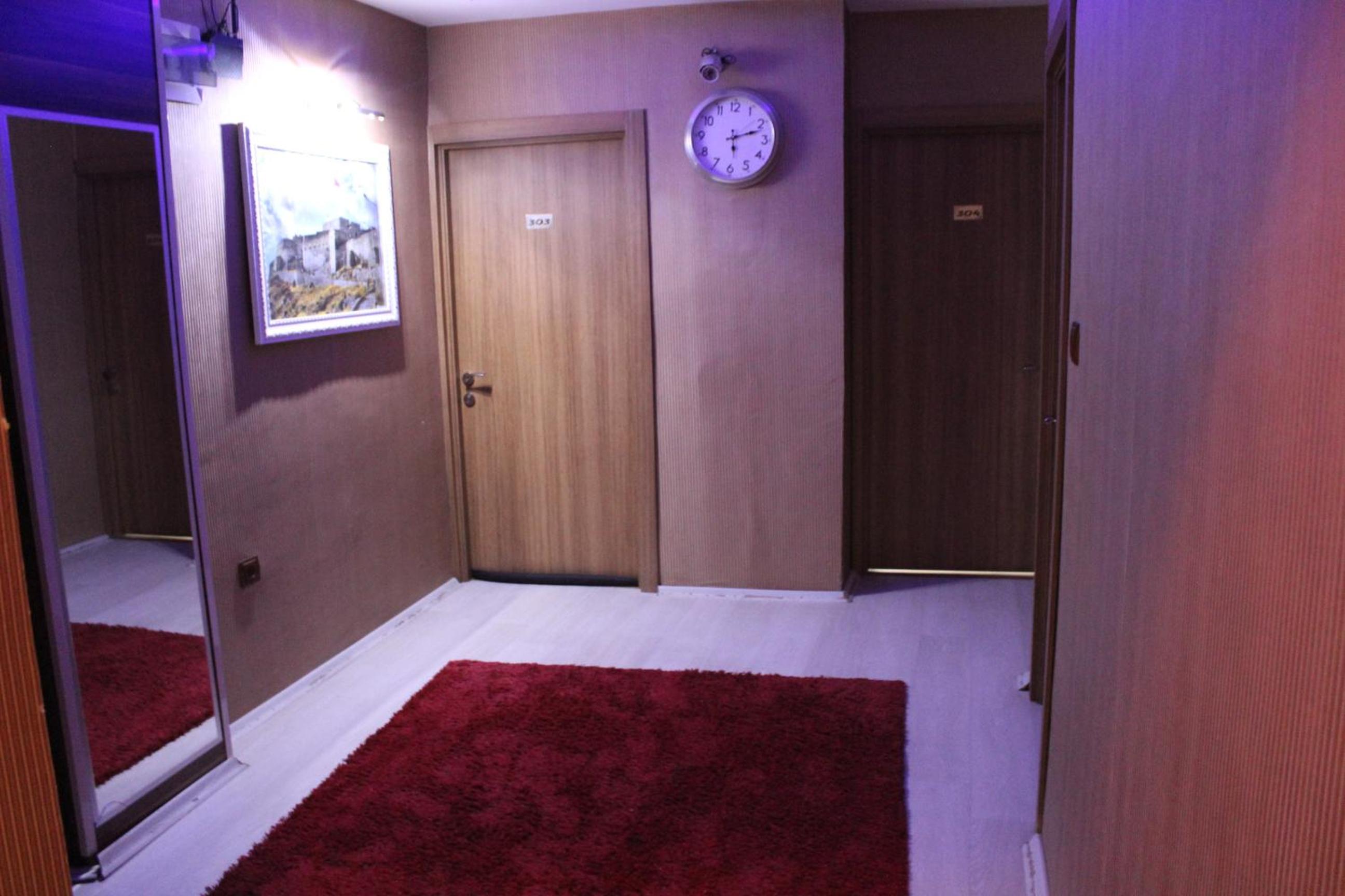 Single Room with Bathroom photo 1