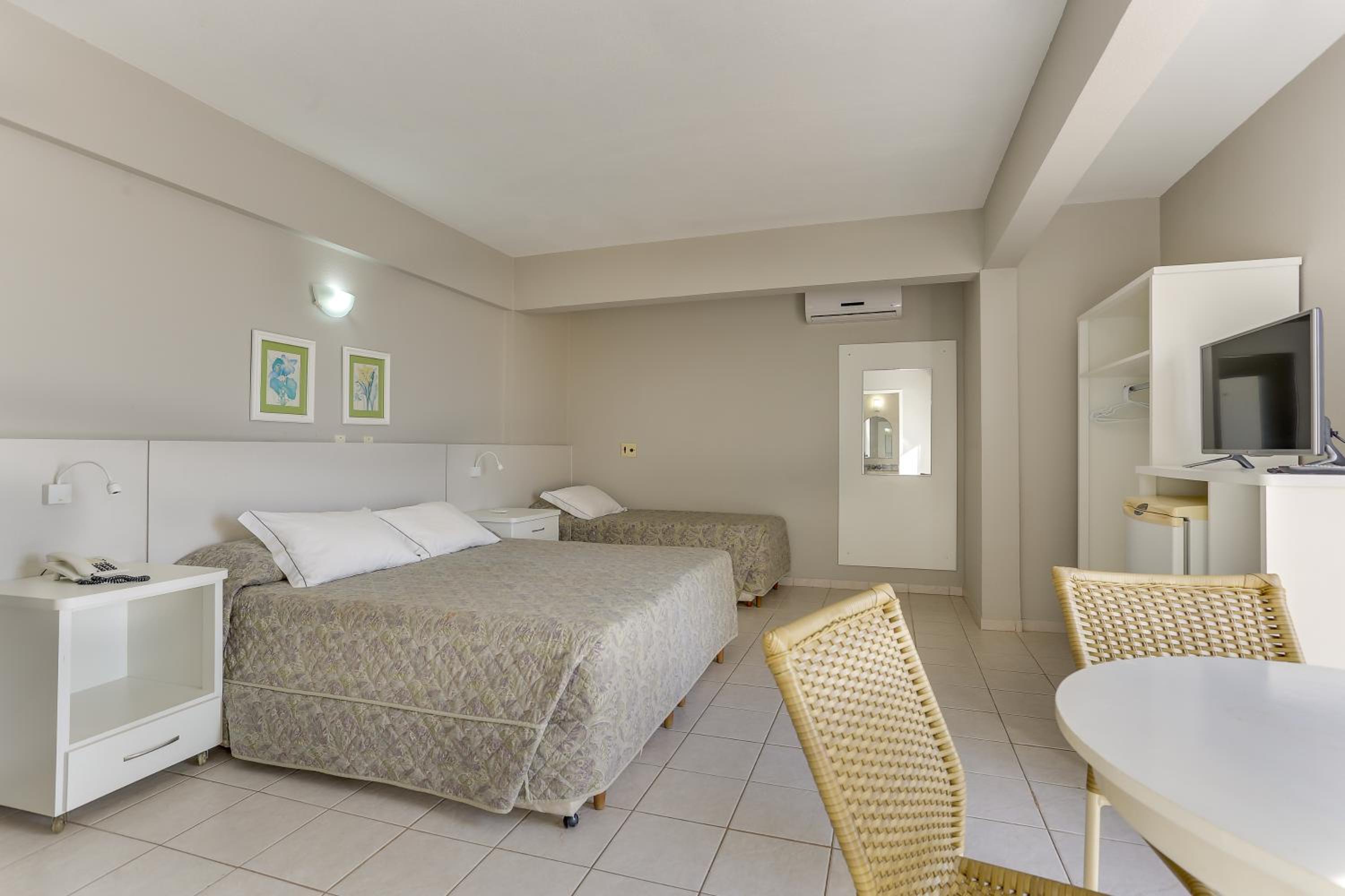 Quadruple Room with Sea View - Photo 1