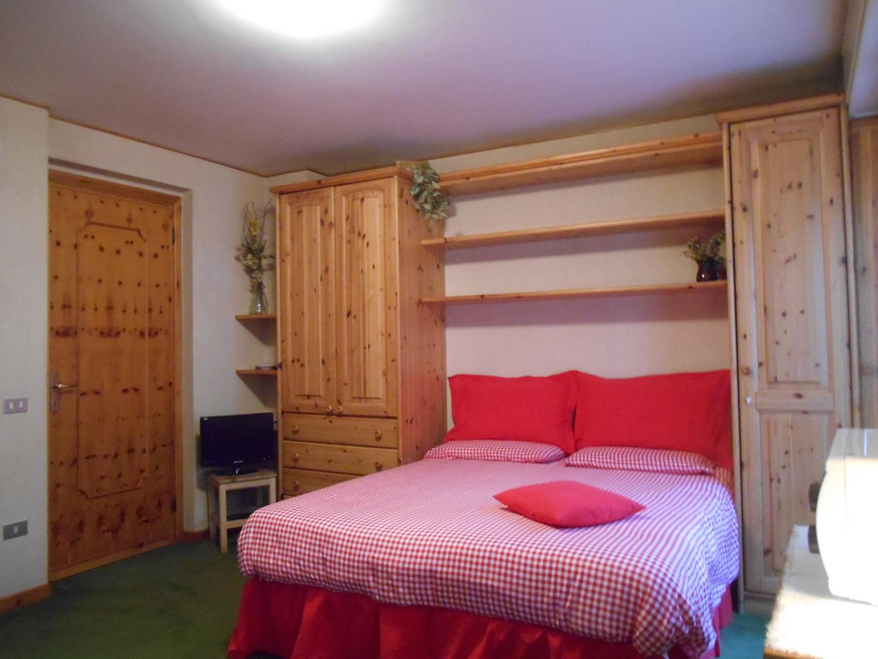 Studio Apartment photo 3