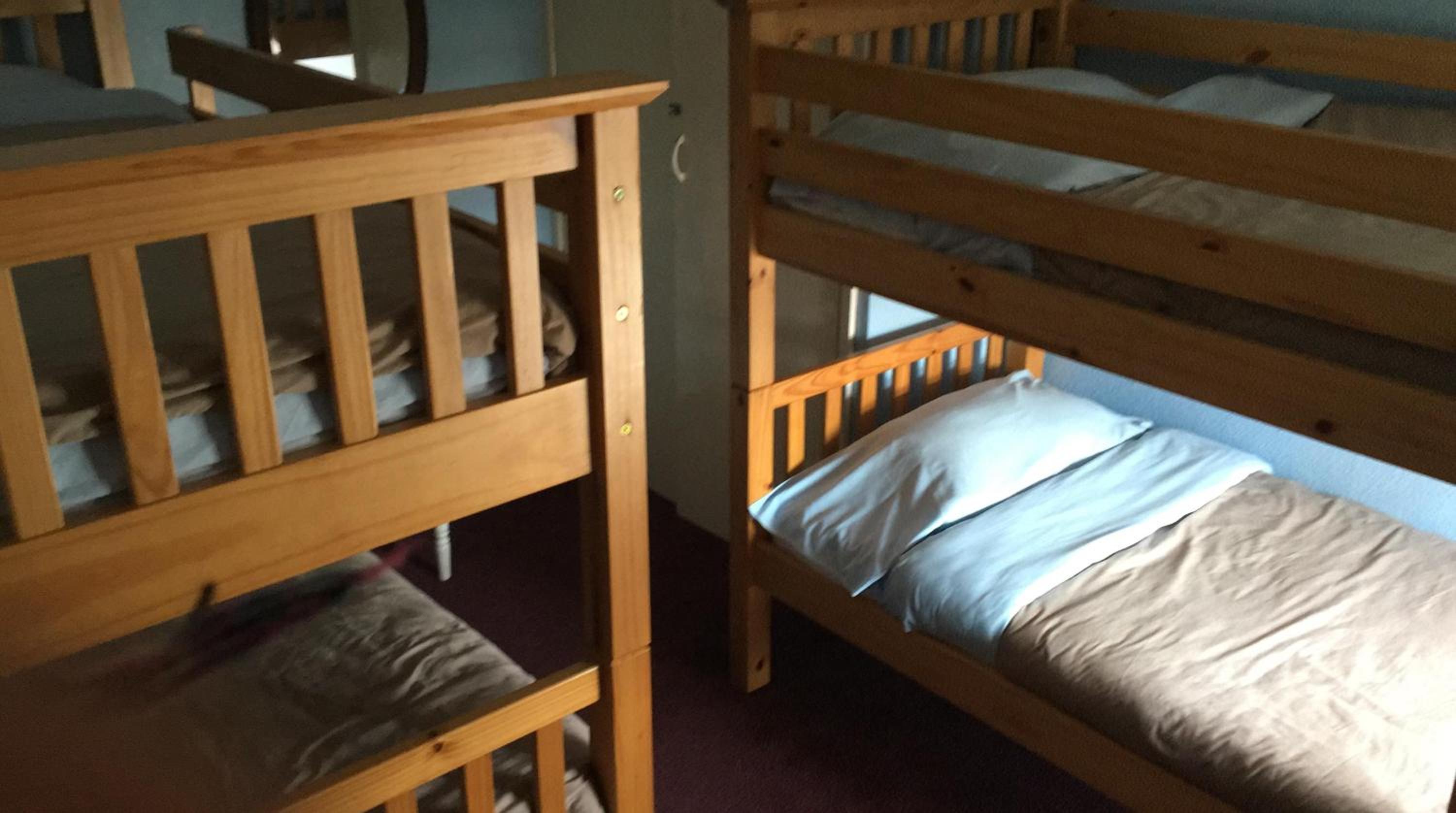 Female Dormitory Room photo 3