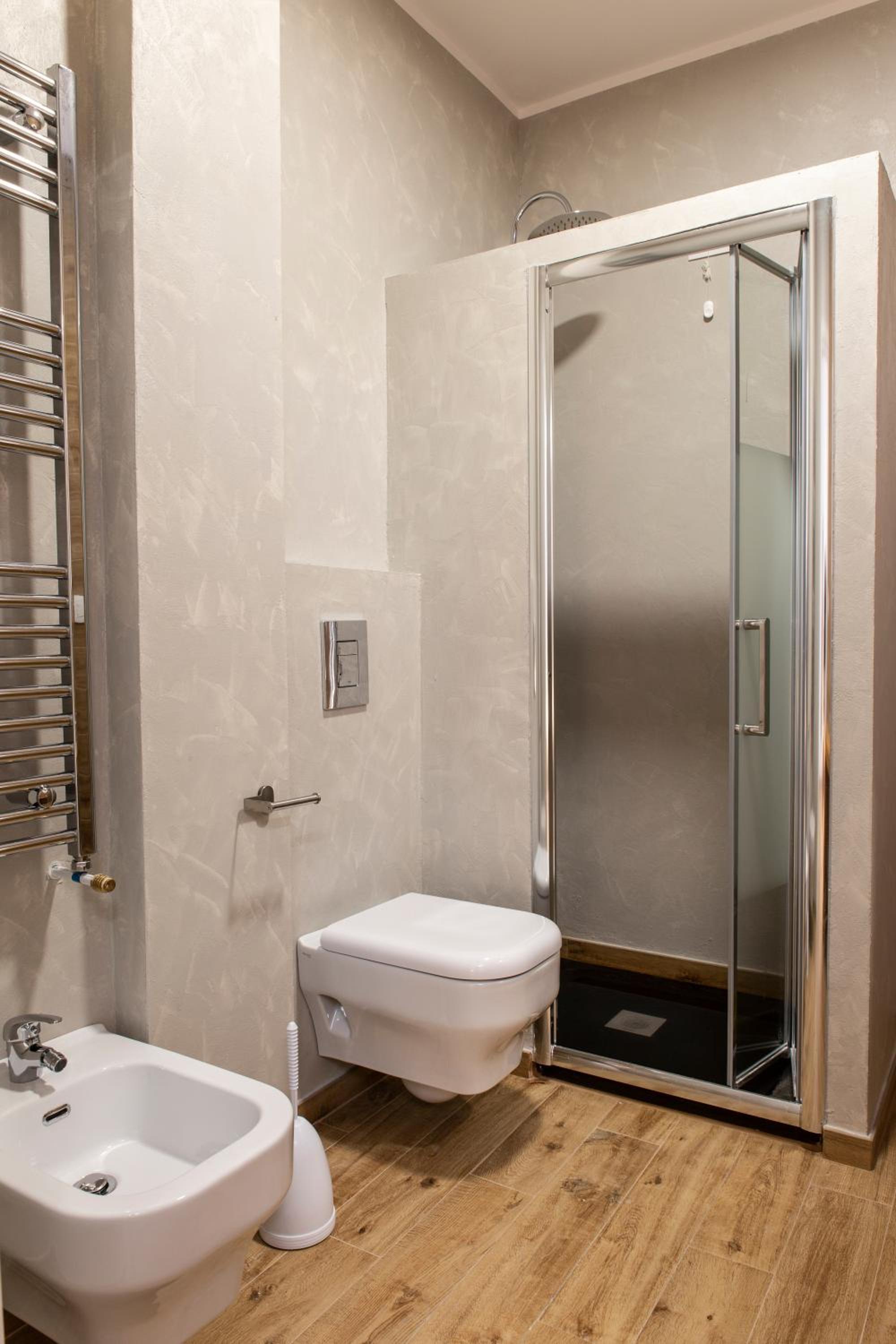 Deluxe Double Room with Balcony photo 3