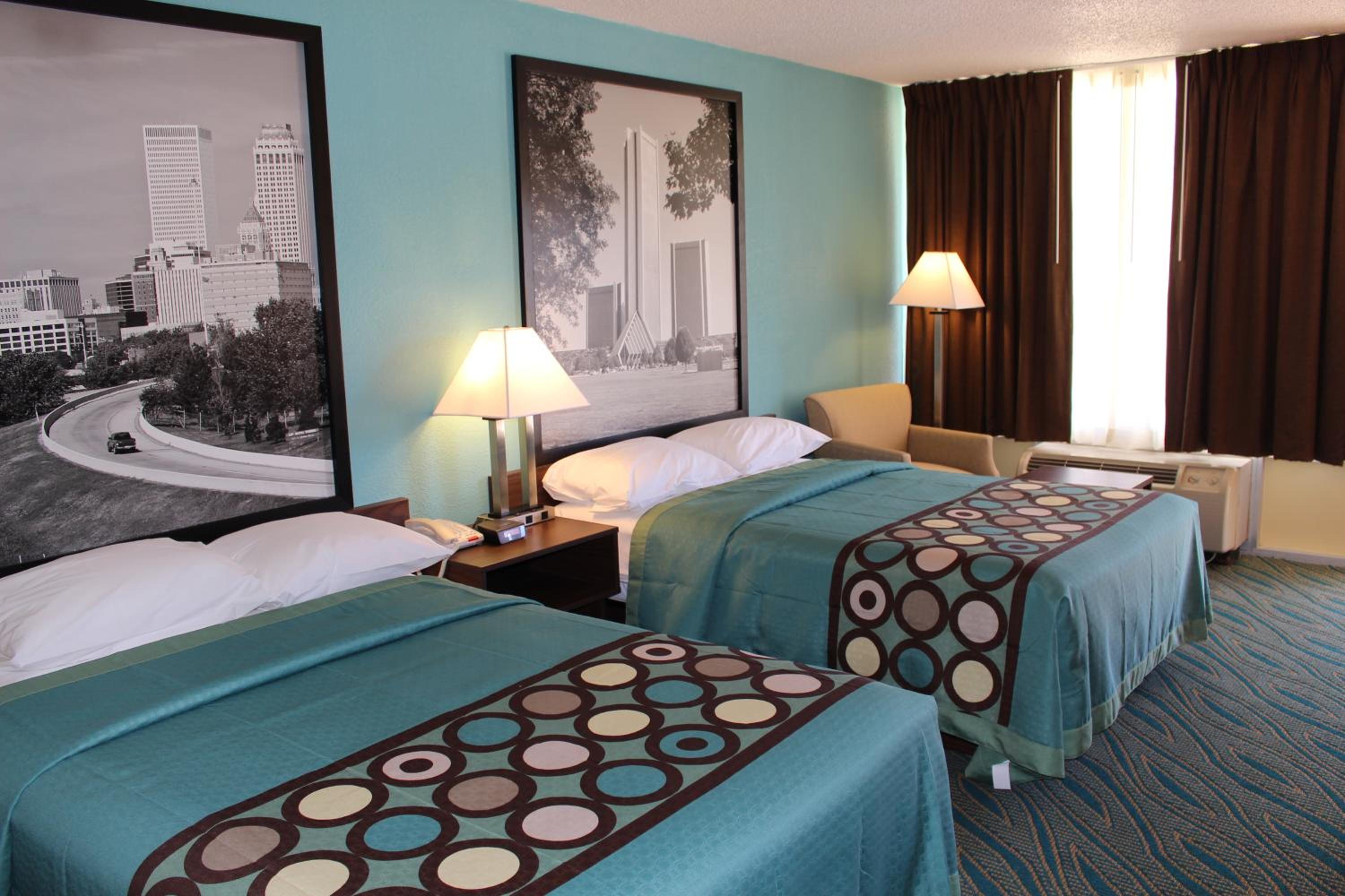 Double Room with Two Double Beds - Smoking photo 2