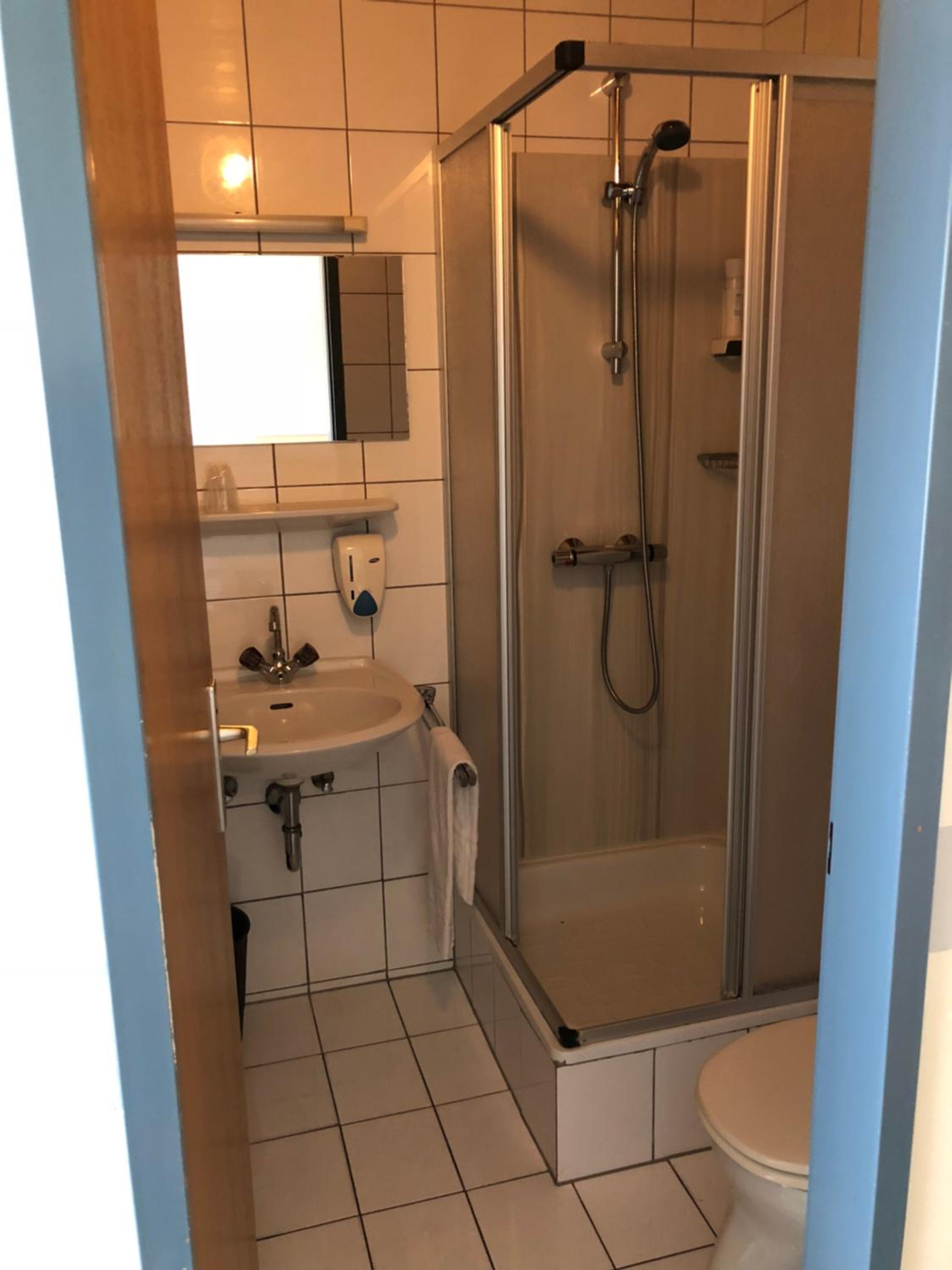 Single Room photo 3