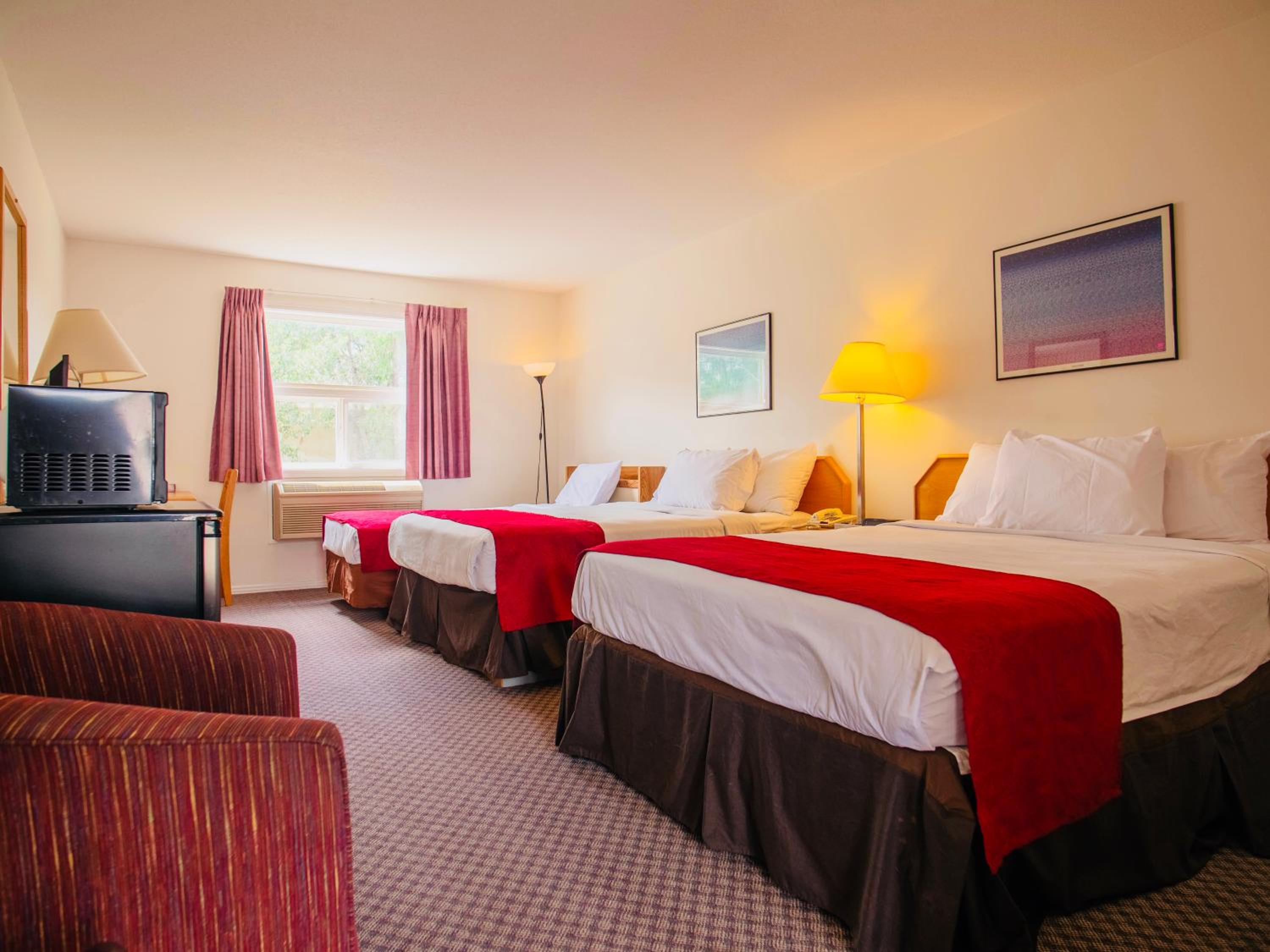 Standard Triple Room photo 2