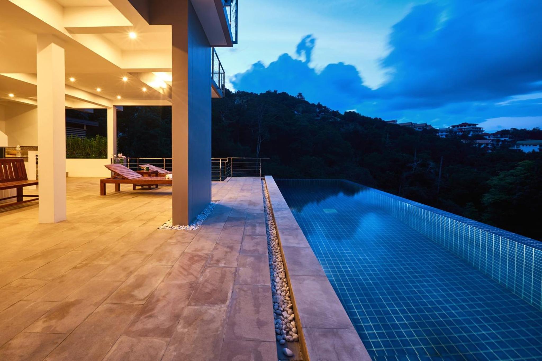 Villa with Sea View - Photo 10