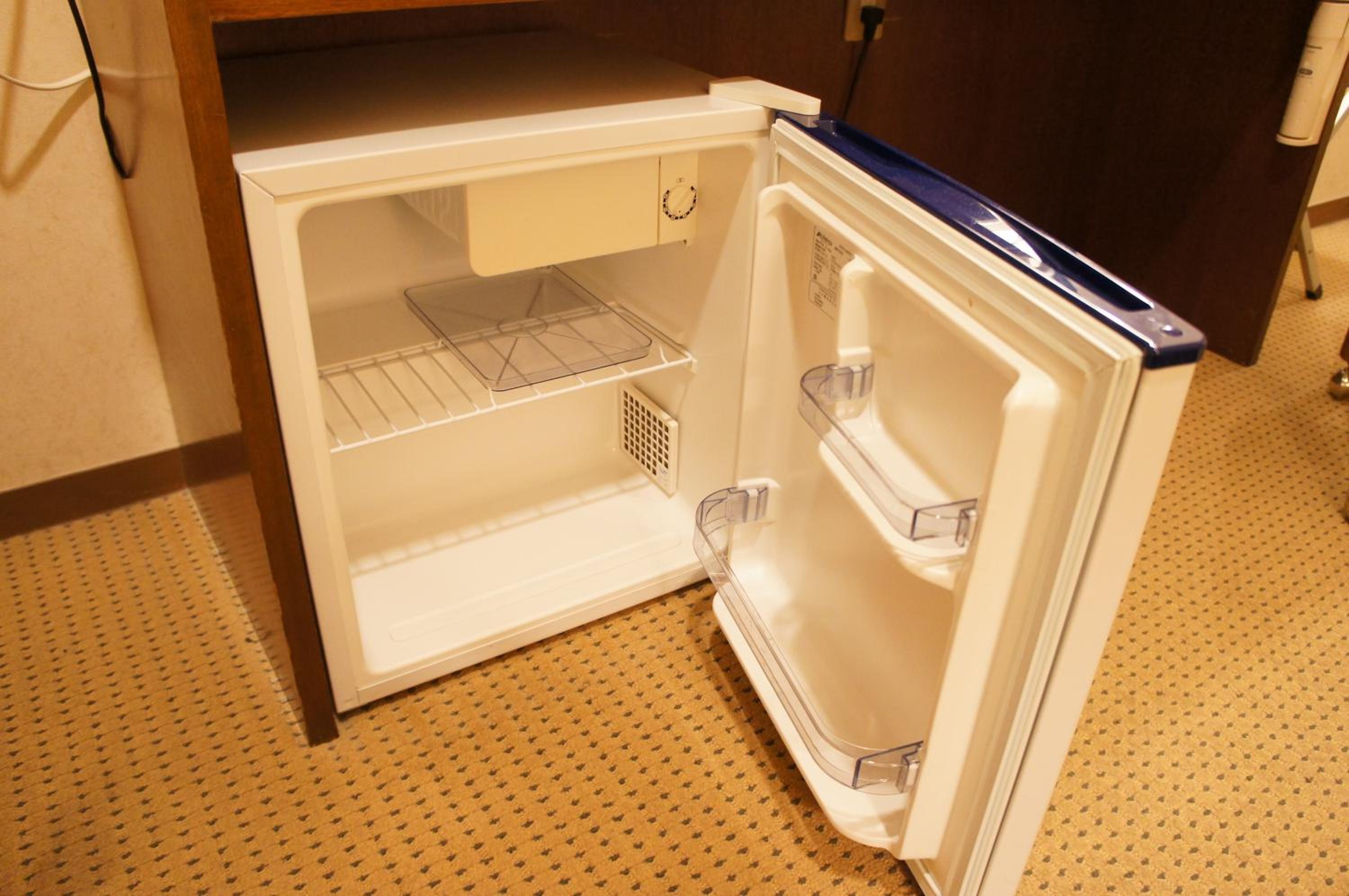 Single Room - Smoking photo 3