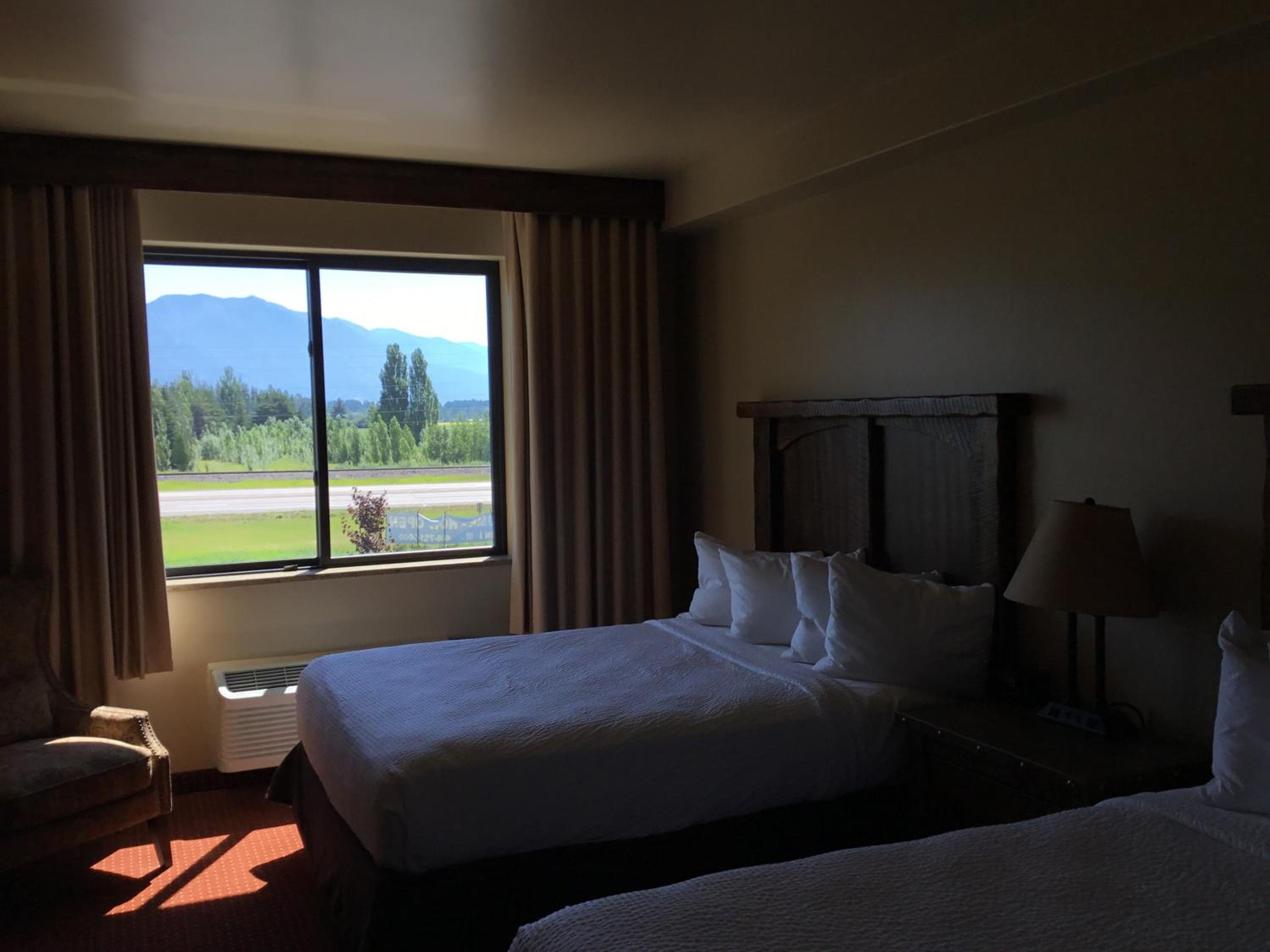 Queen Room with Two Queen Beds - Disability Access/Non-Smoking photo 2