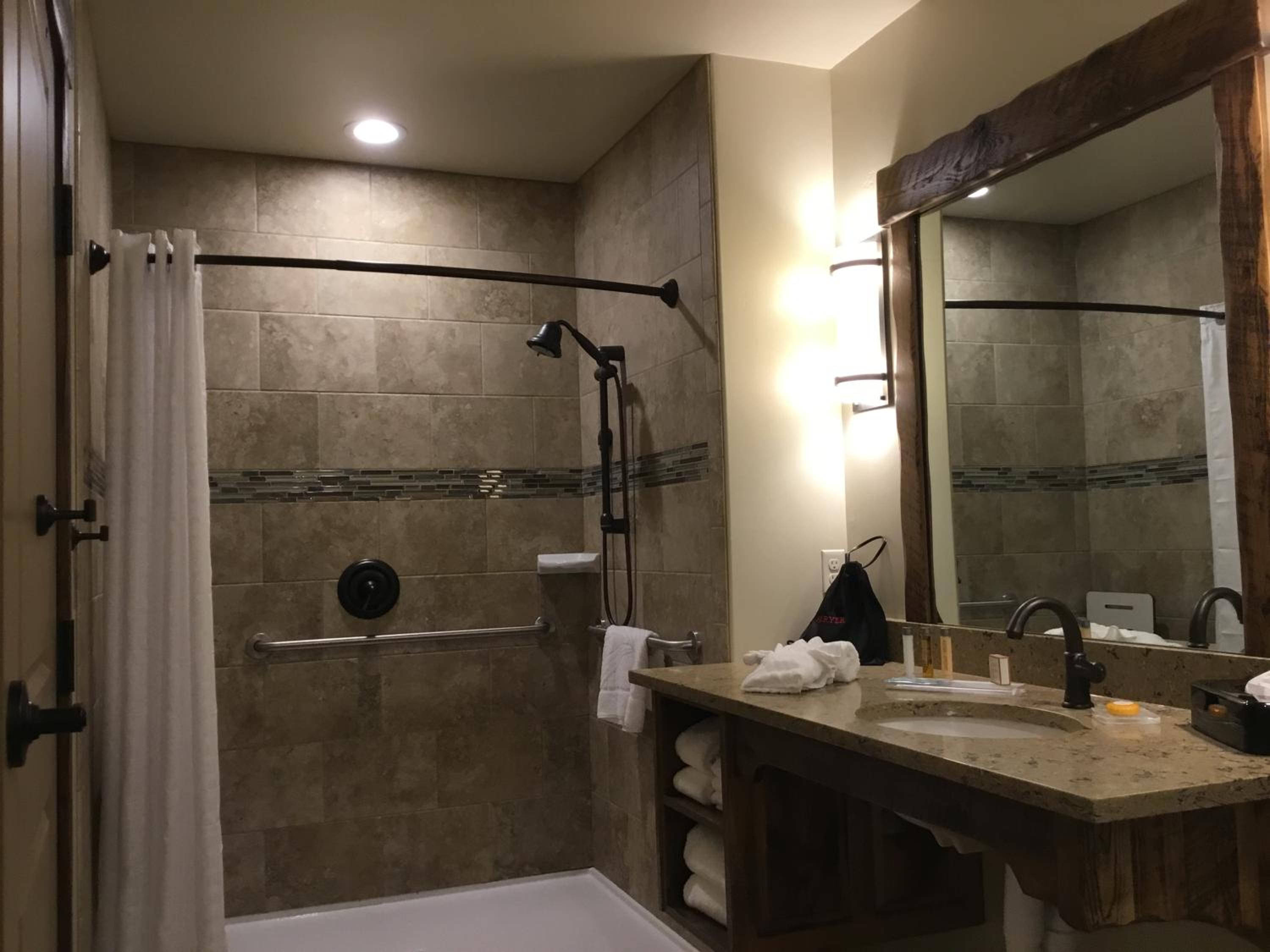 Queen Room with Two Queen Beds - Disability Access/Non-Smoking