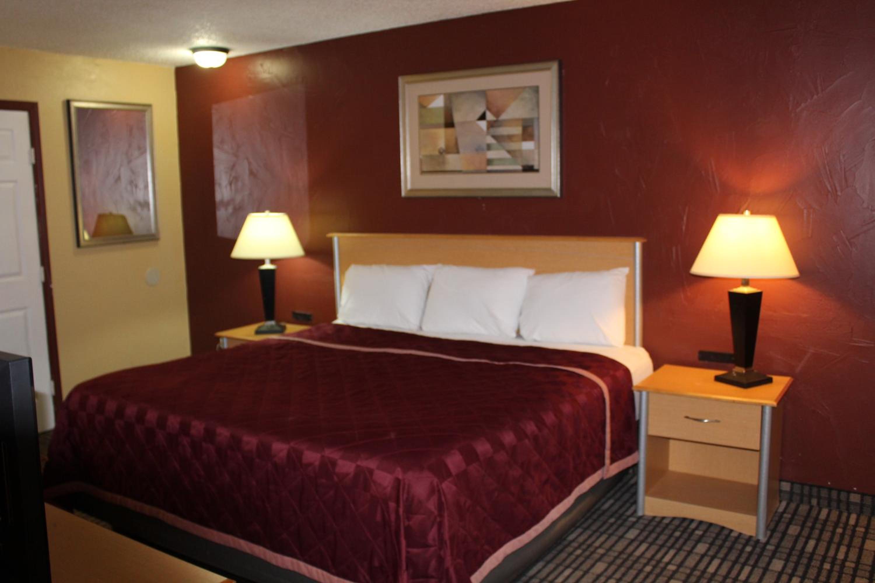 Superior King Suite photo 2
