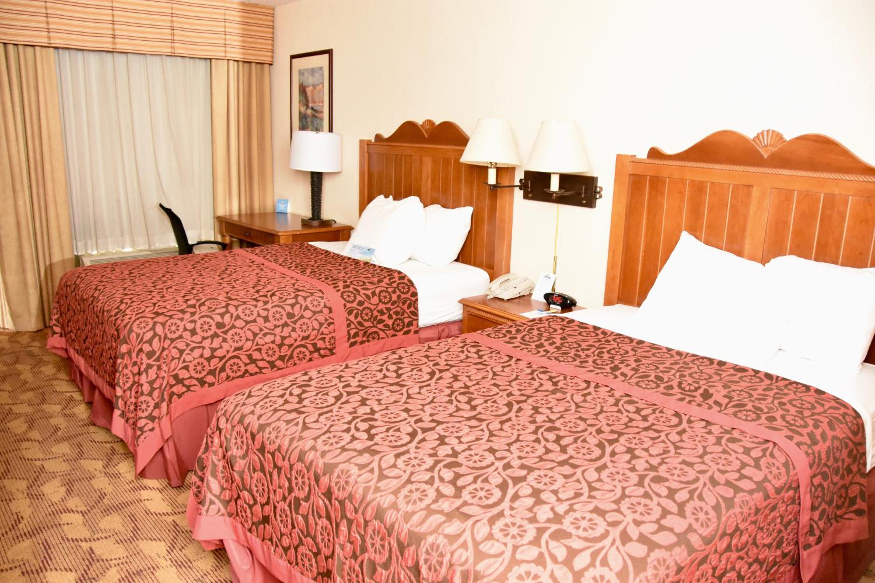 Double Room with Two Double Beds - Non-Smoking photo 1