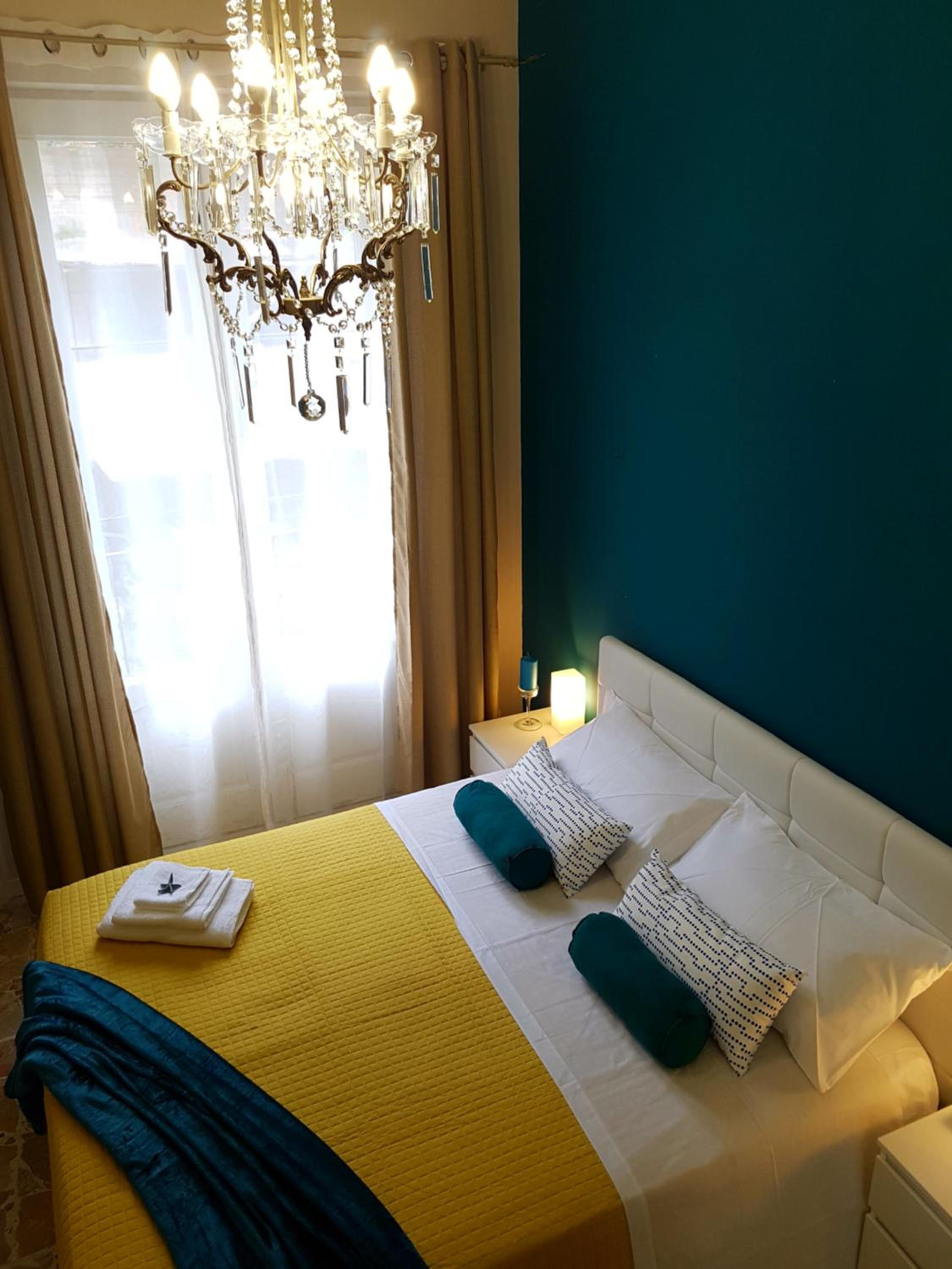 Apartment with Balcony photo 1