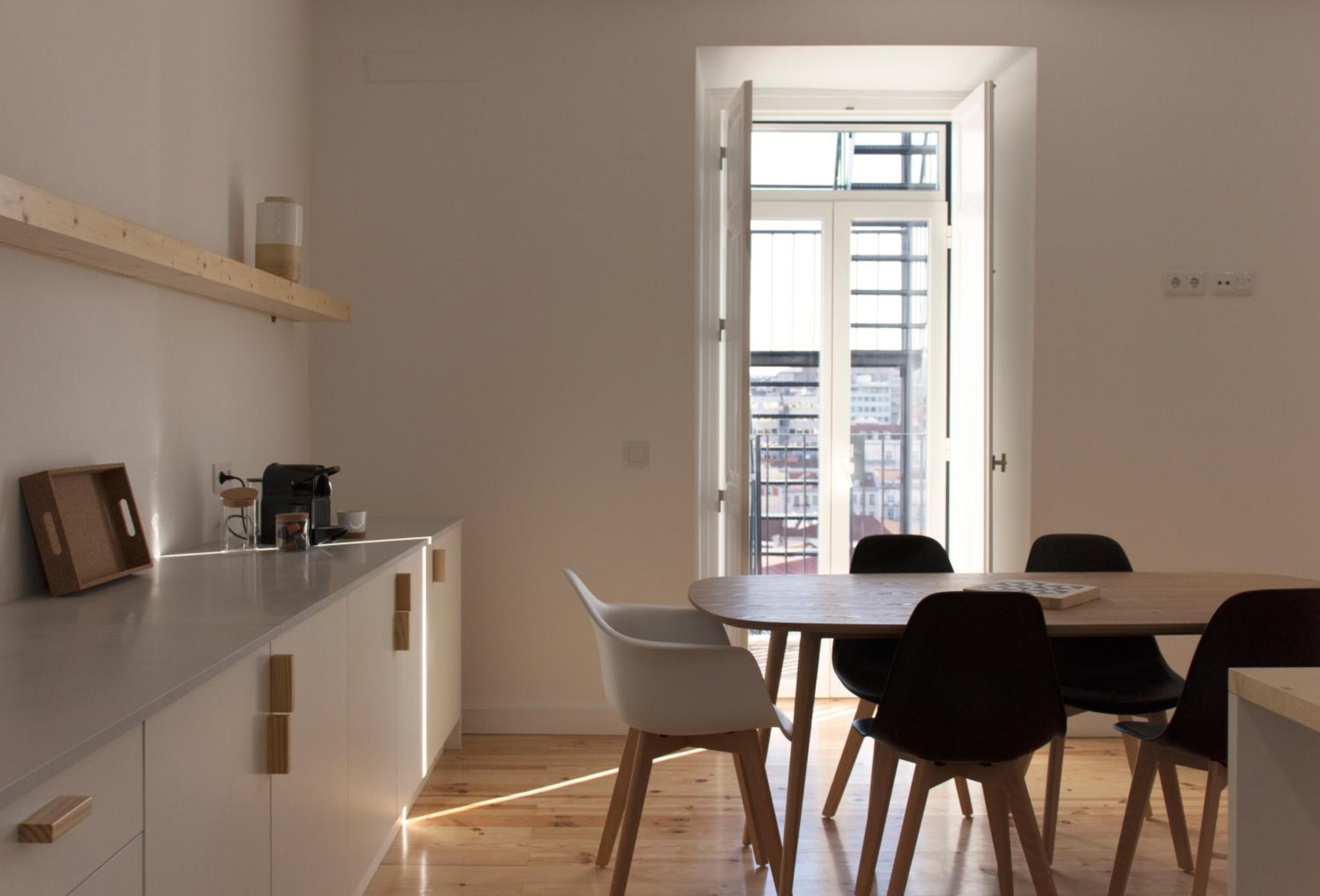 One-Bedroom Apartment photo 3