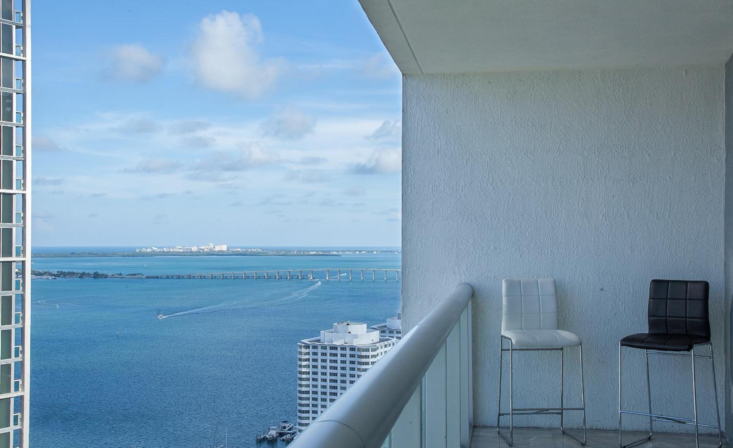 Boutique Two Bedroom Ocean Views Design Balcony