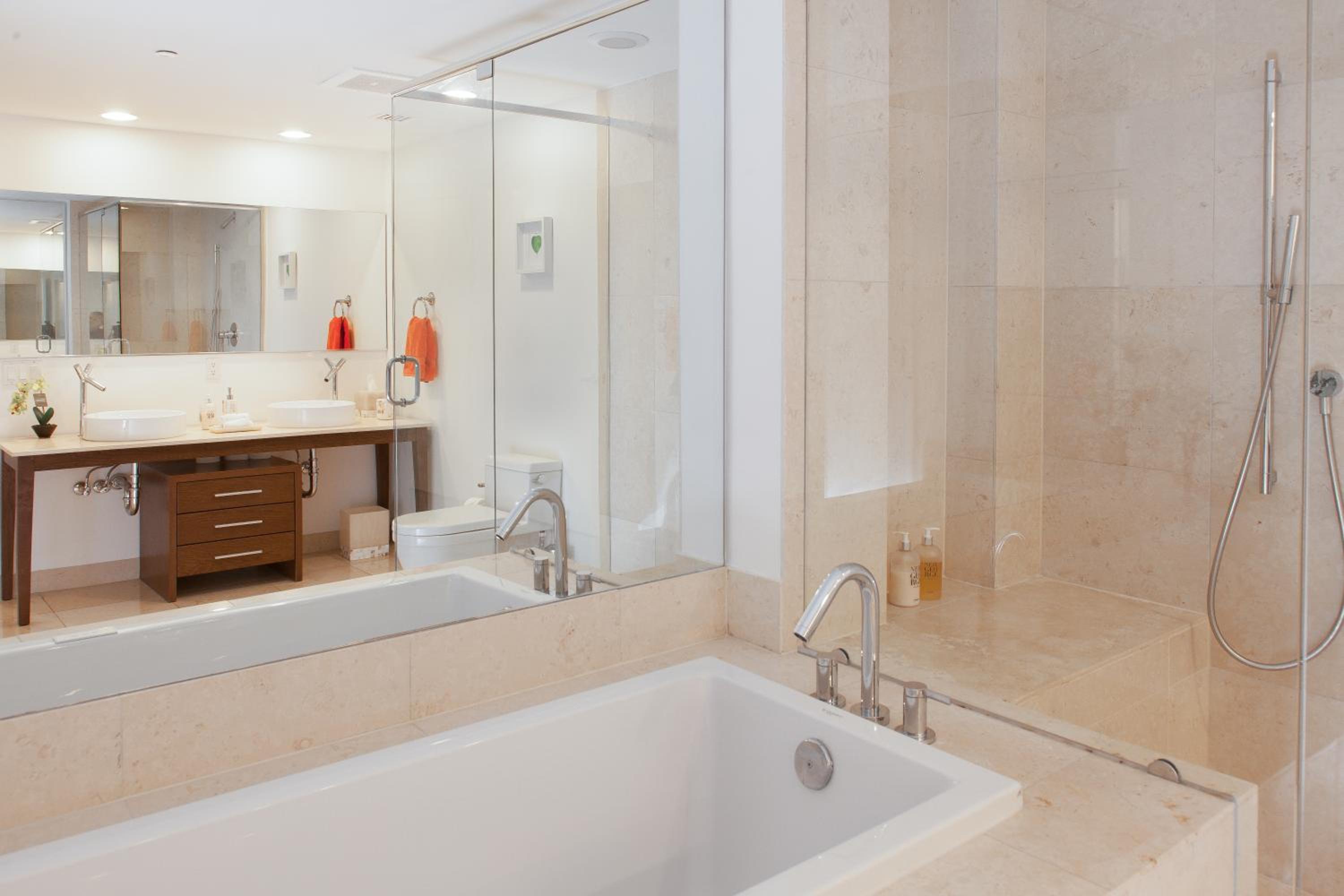 Boutique Two Bedroom Ocean Views Design Balcony