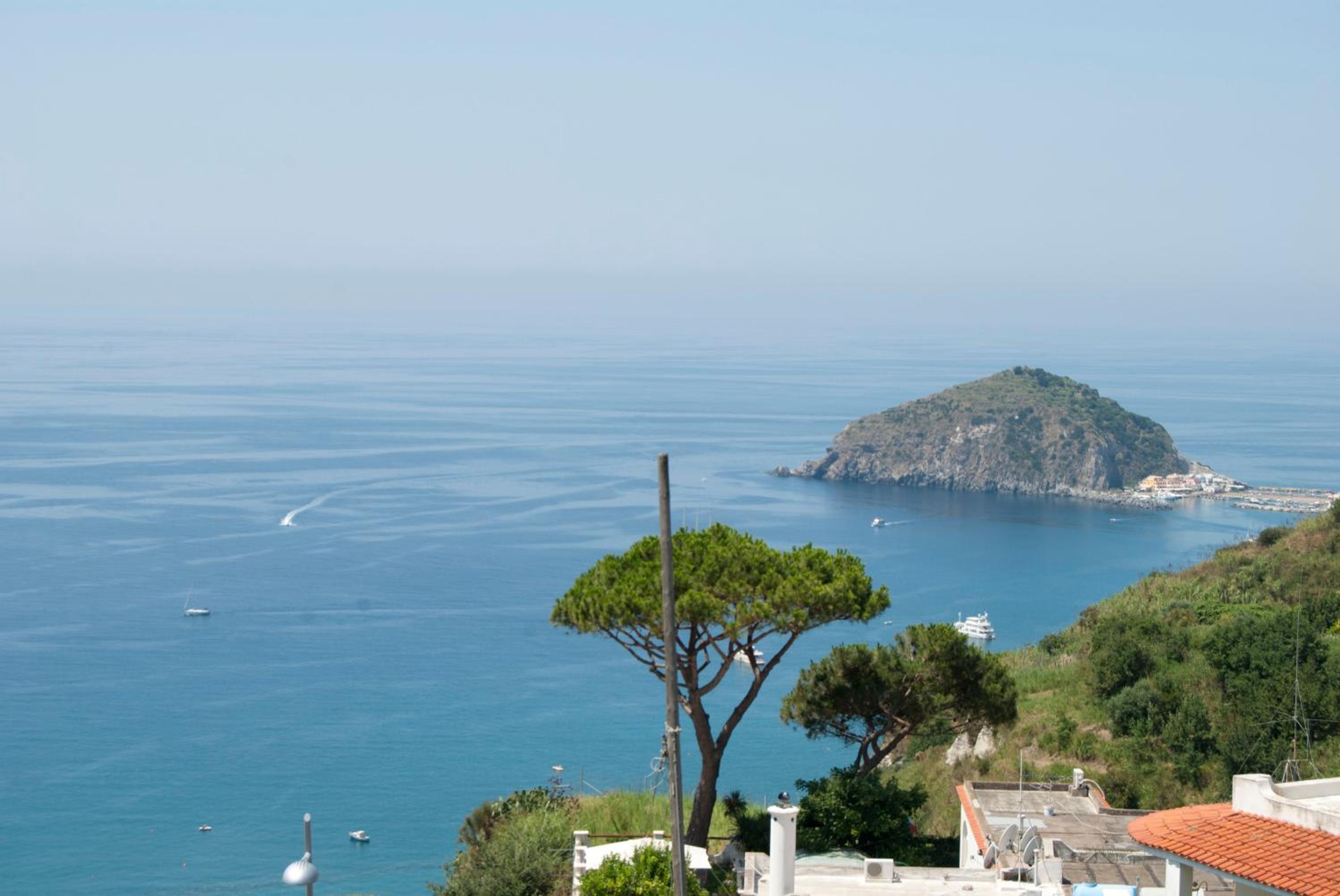 Double or Twin Room with Sea View - Photo 2