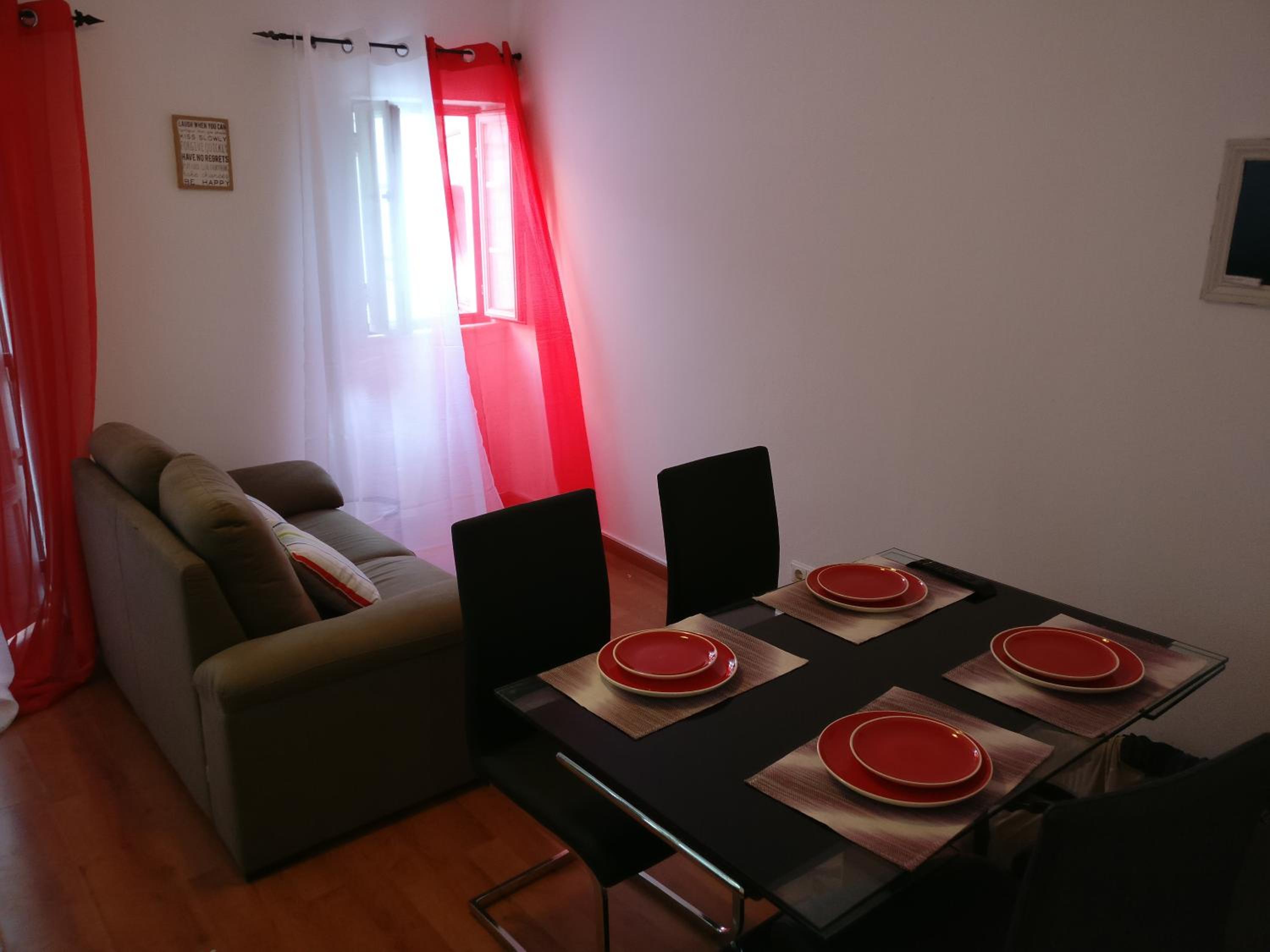 Apartment with Terrace - Photo 12