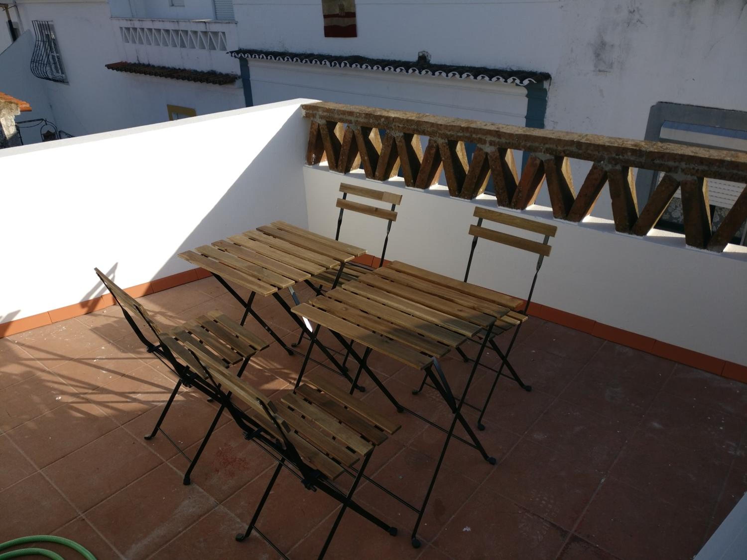 Apartment with Terrace - Photo 17