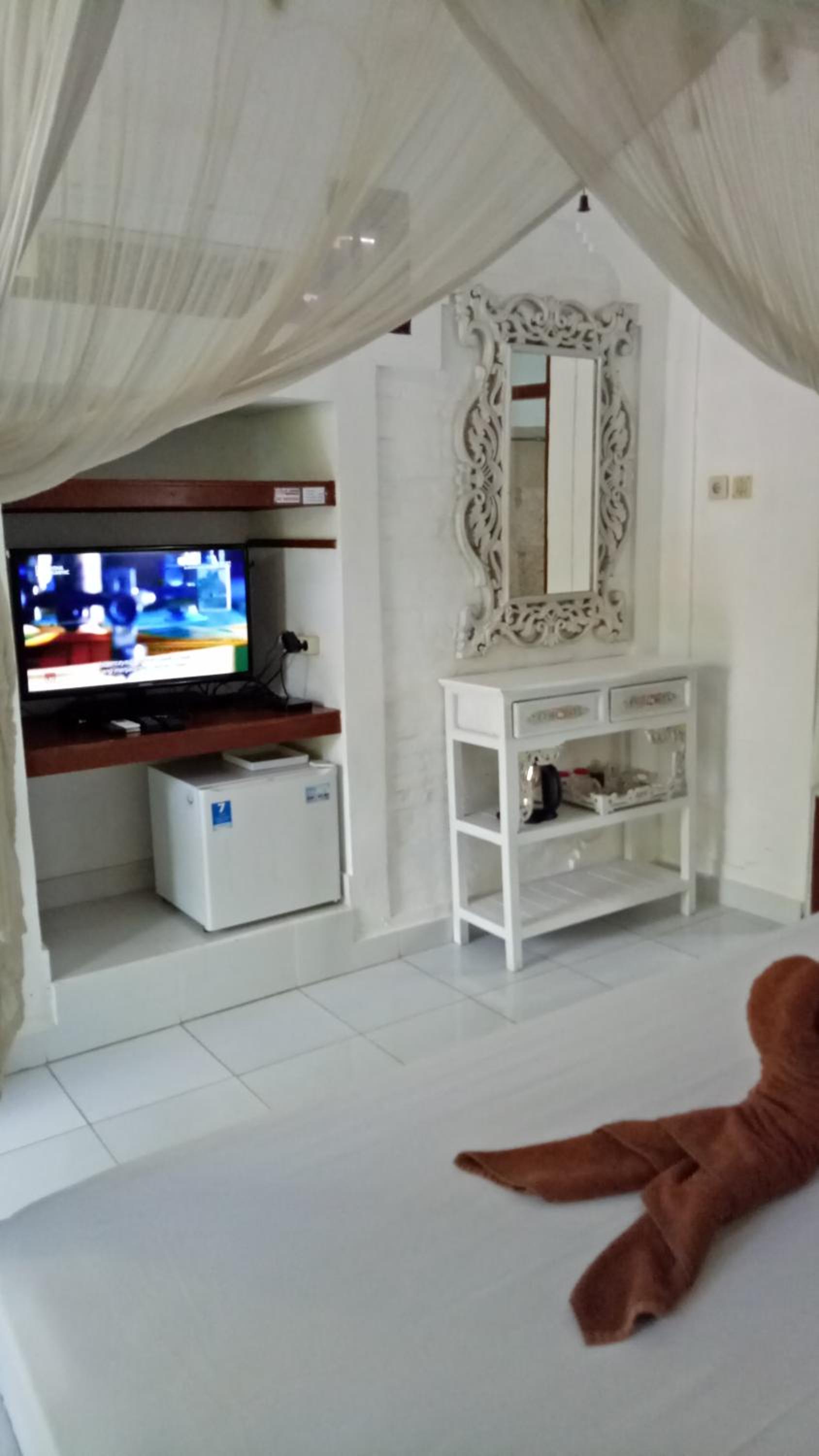 One-Bedroom Bungalow - Photo 12