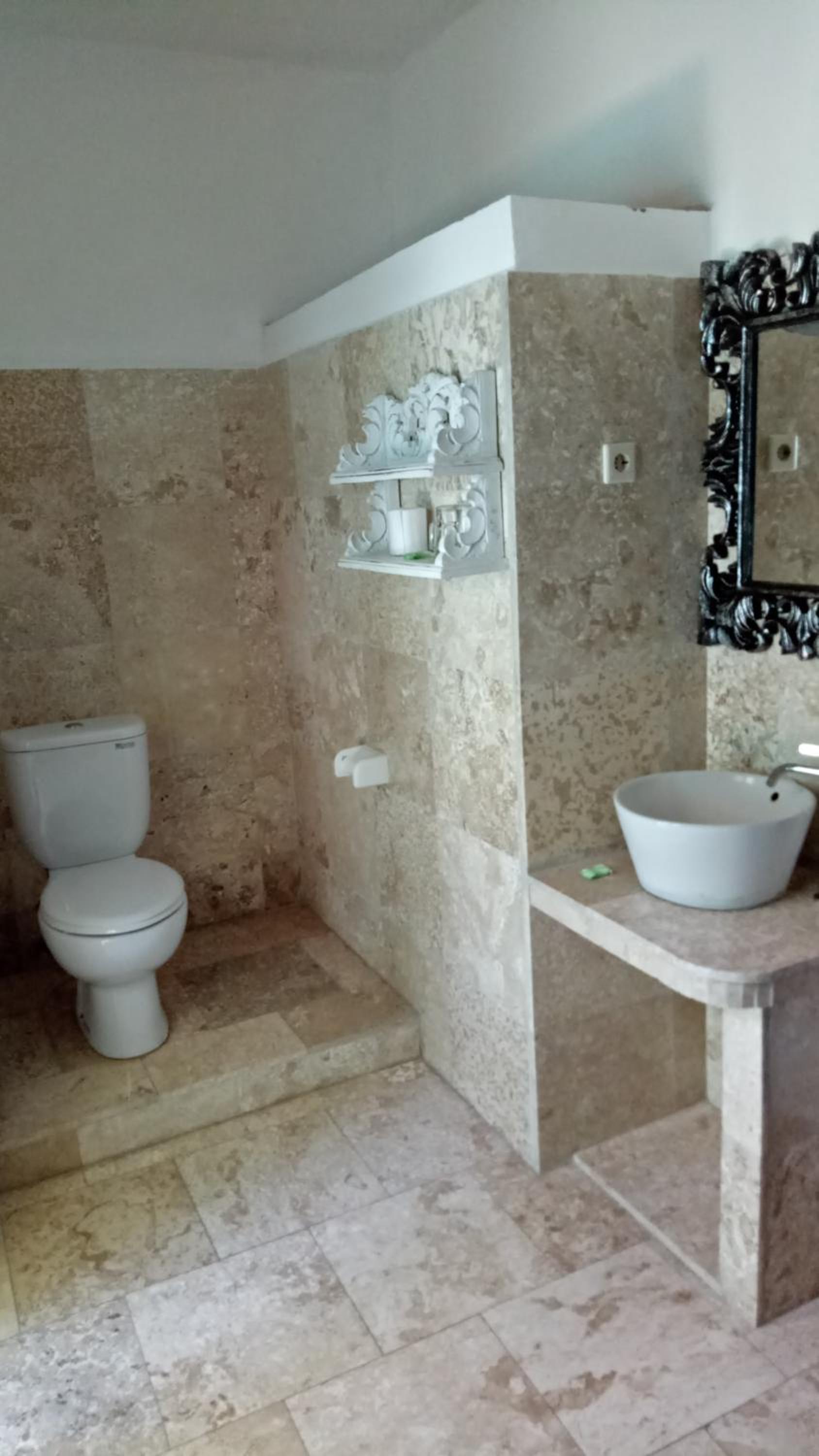 One-Bedroom Bungalow - Photo 11