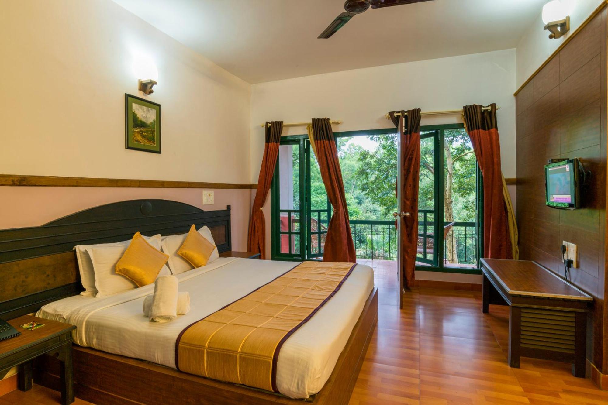 Woodside Deluxe Non AC Room photo 1