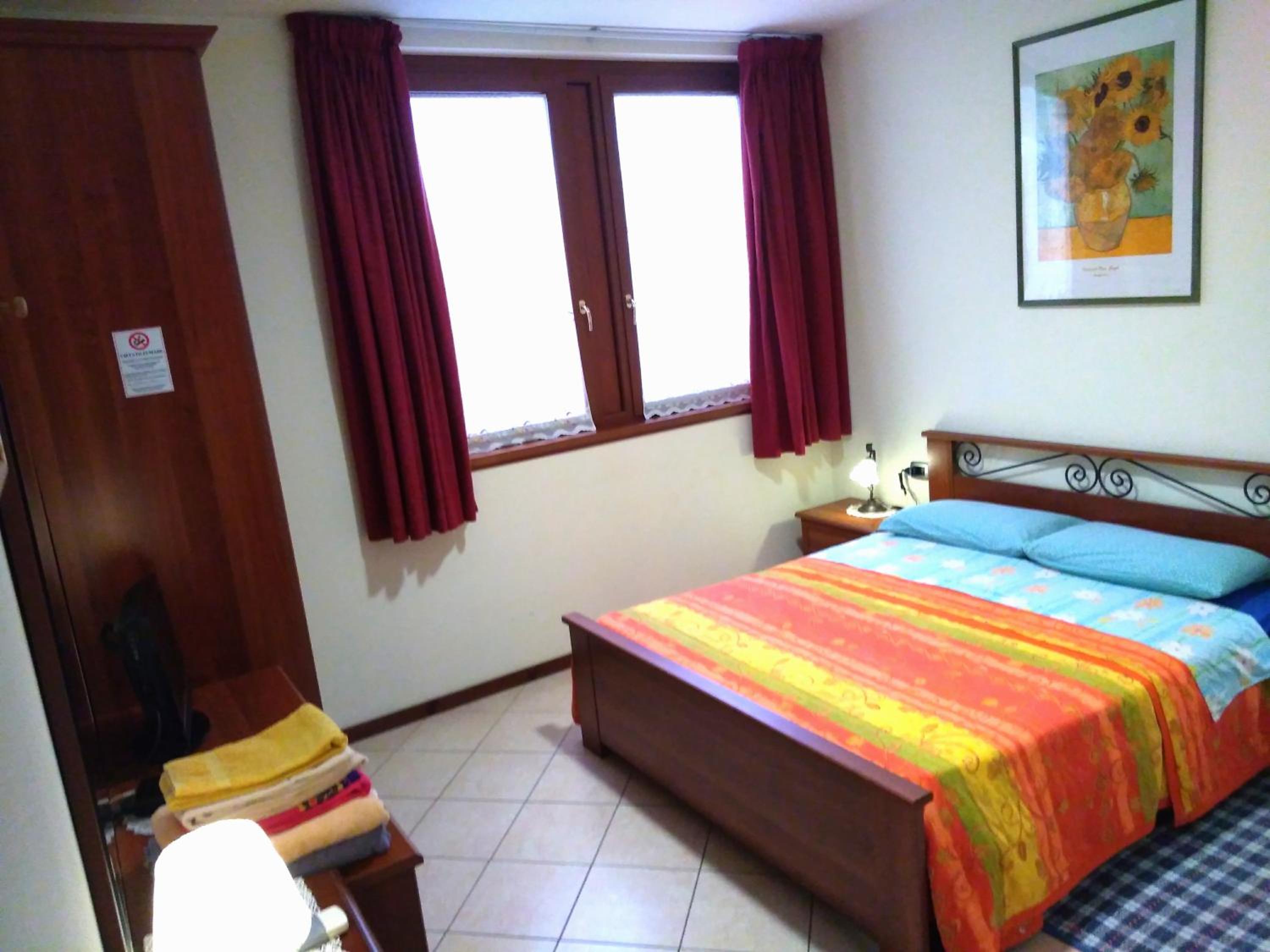 Twin Room - Photo 7