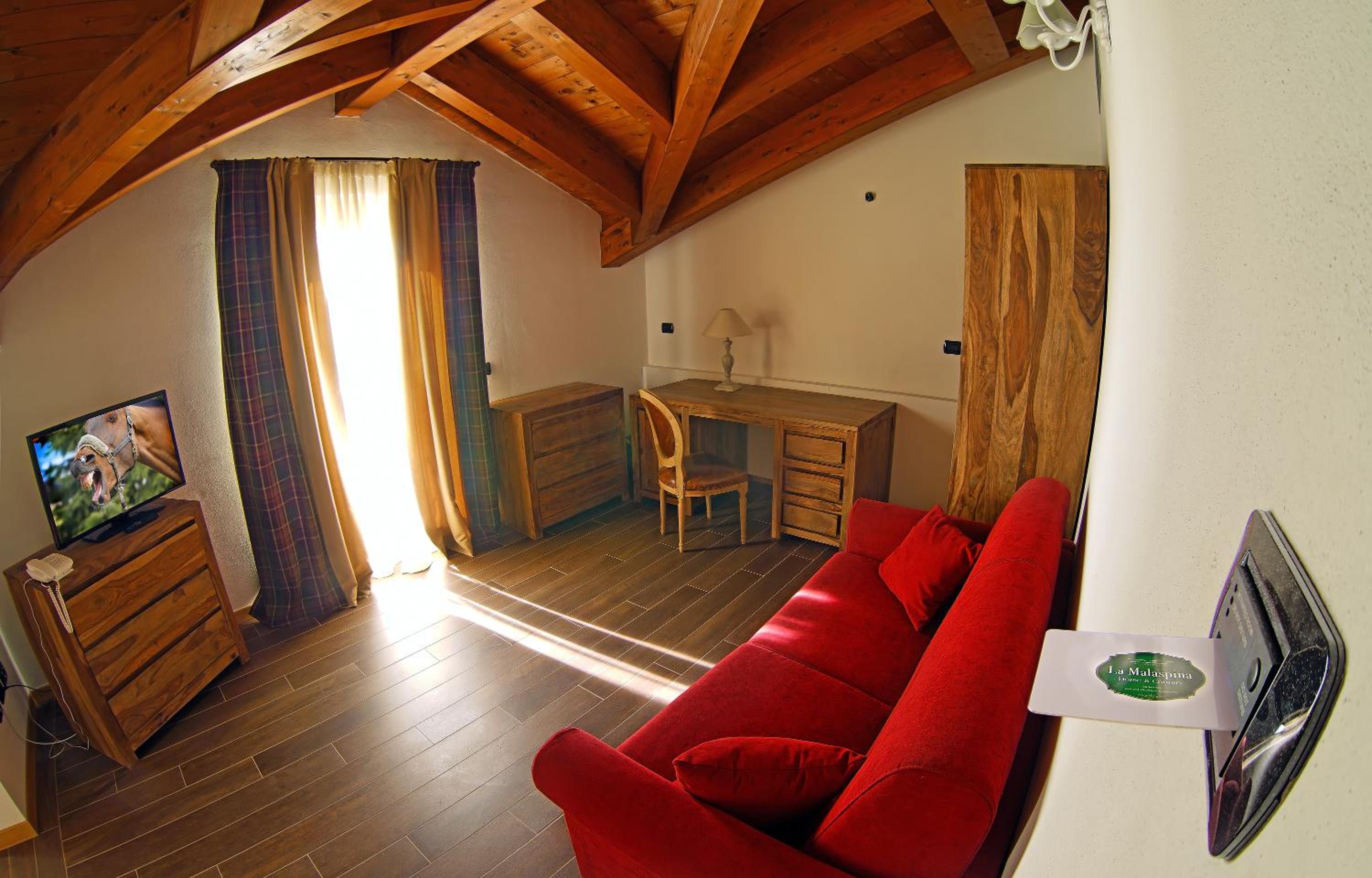 Junior Suite with Balcony photo 3